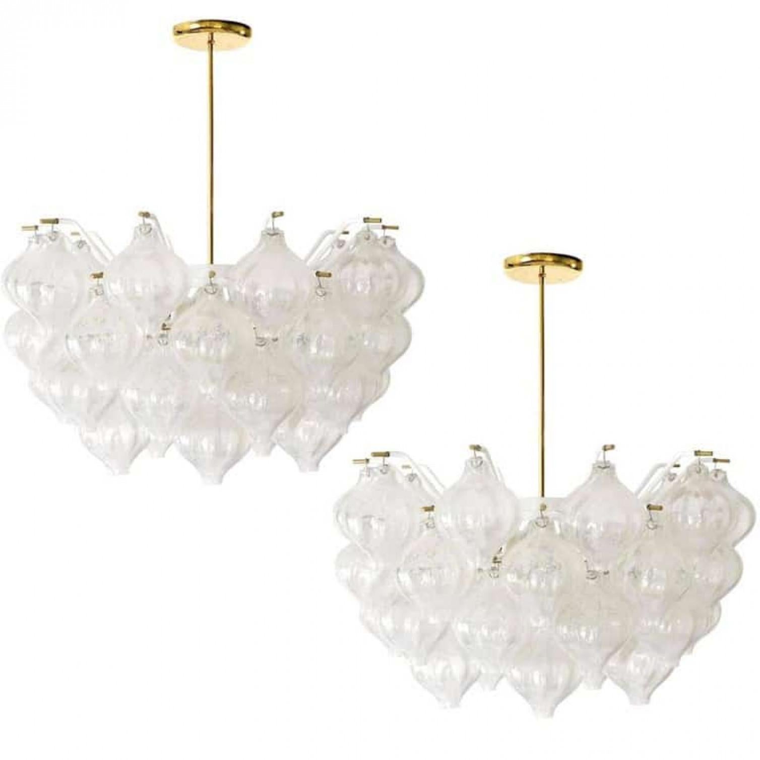 Autre Exceptionnelle paire de luminaires Kalmar Tulipan, années 1960 en vente