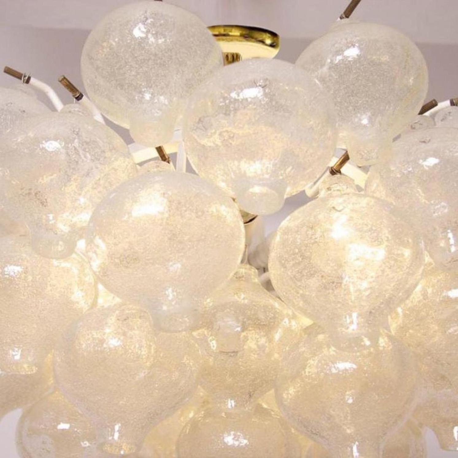 Exceptional Pair of Kalmar 'Tulipan' Light Fixtures, 1960s In Good Condition For Sale In Rijssen, NL