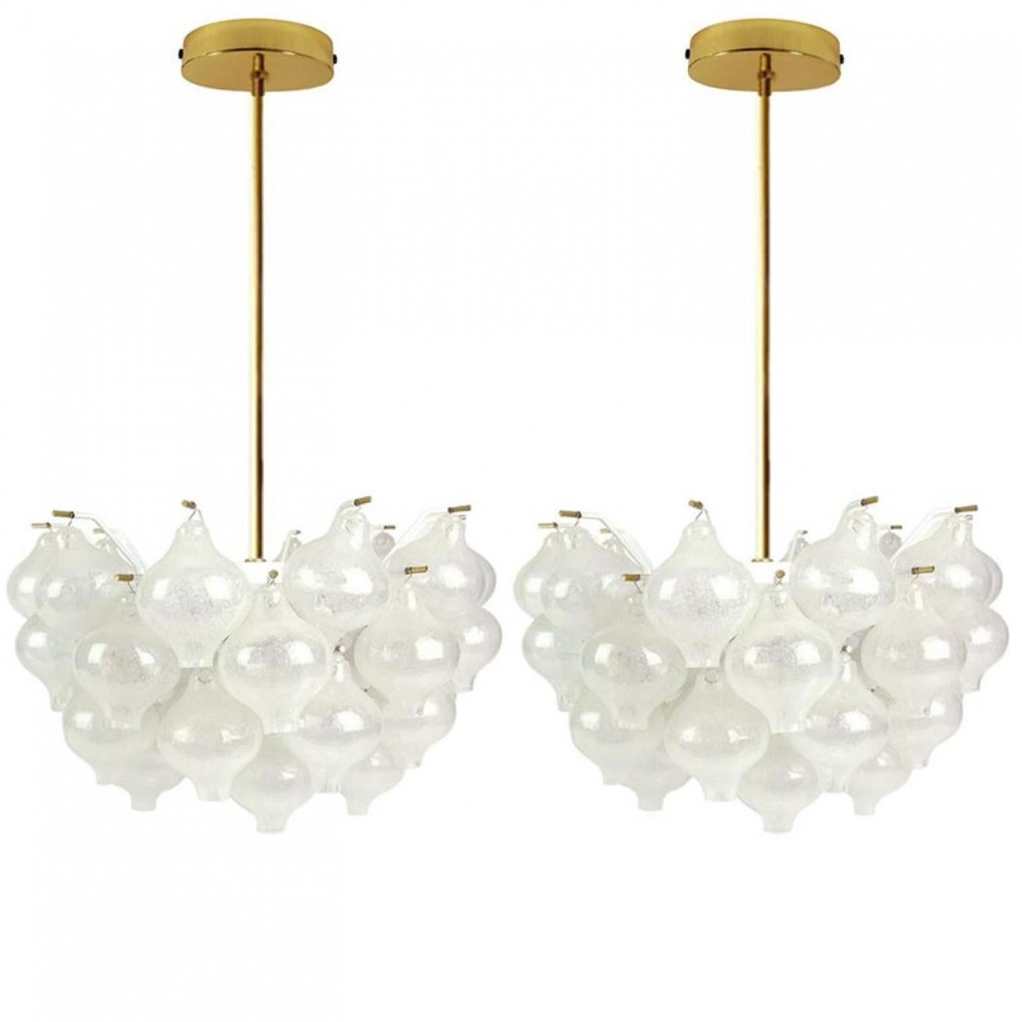 Exceptional Pair of Kalmar 'Tulipan' Wall Sconces, 1960s For Sale 4