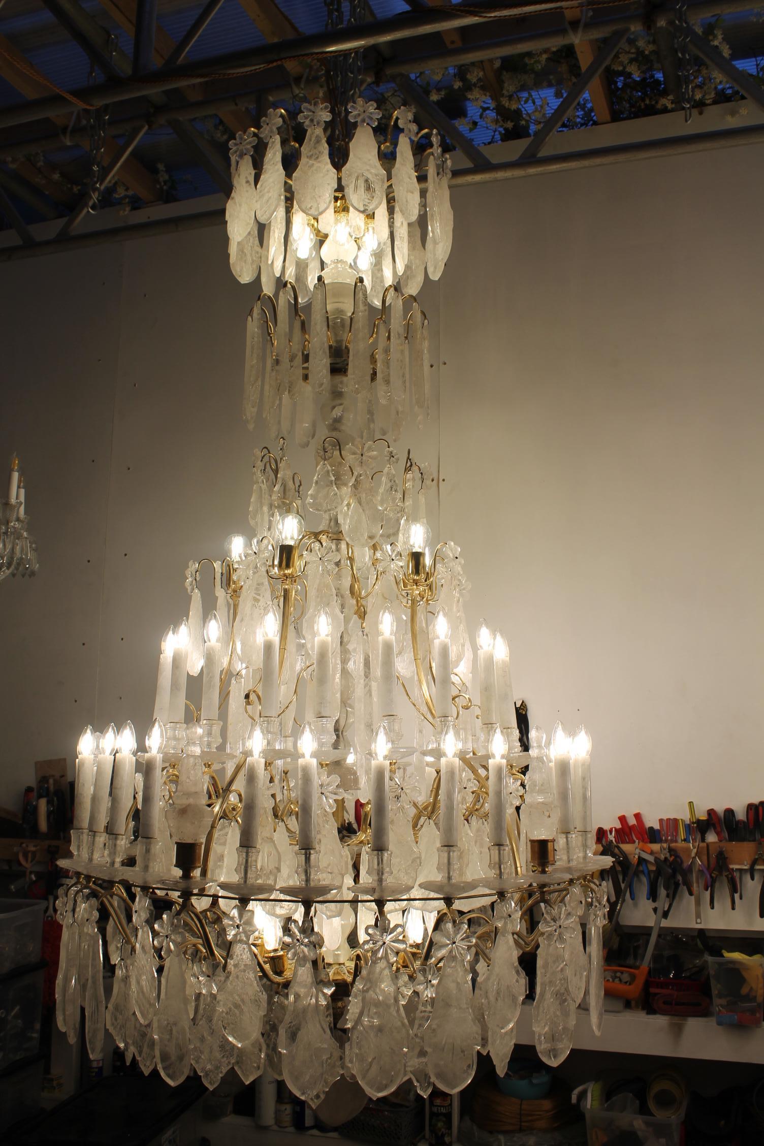 Exceptional pair of rock crystal chandeliers in the classic Louis XV style In Excellent Condition For Sale In London, GB
