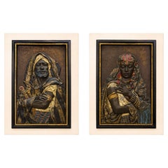 Exceptionnelle paire de panneaux en relief polychromes orientalistes signés Louis Hottot