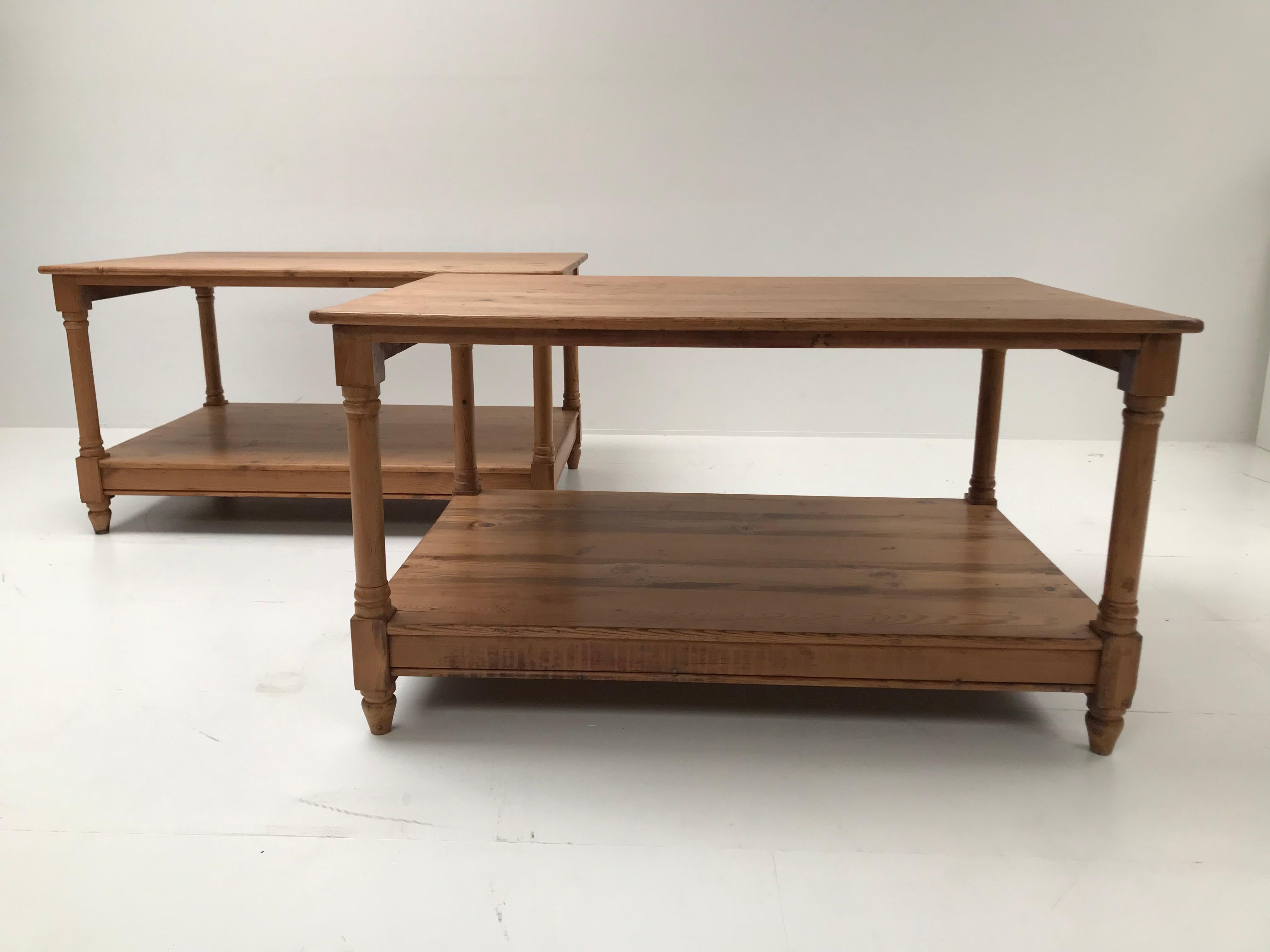 French Exceptional Pair of Small Drapiers Tables For Sale