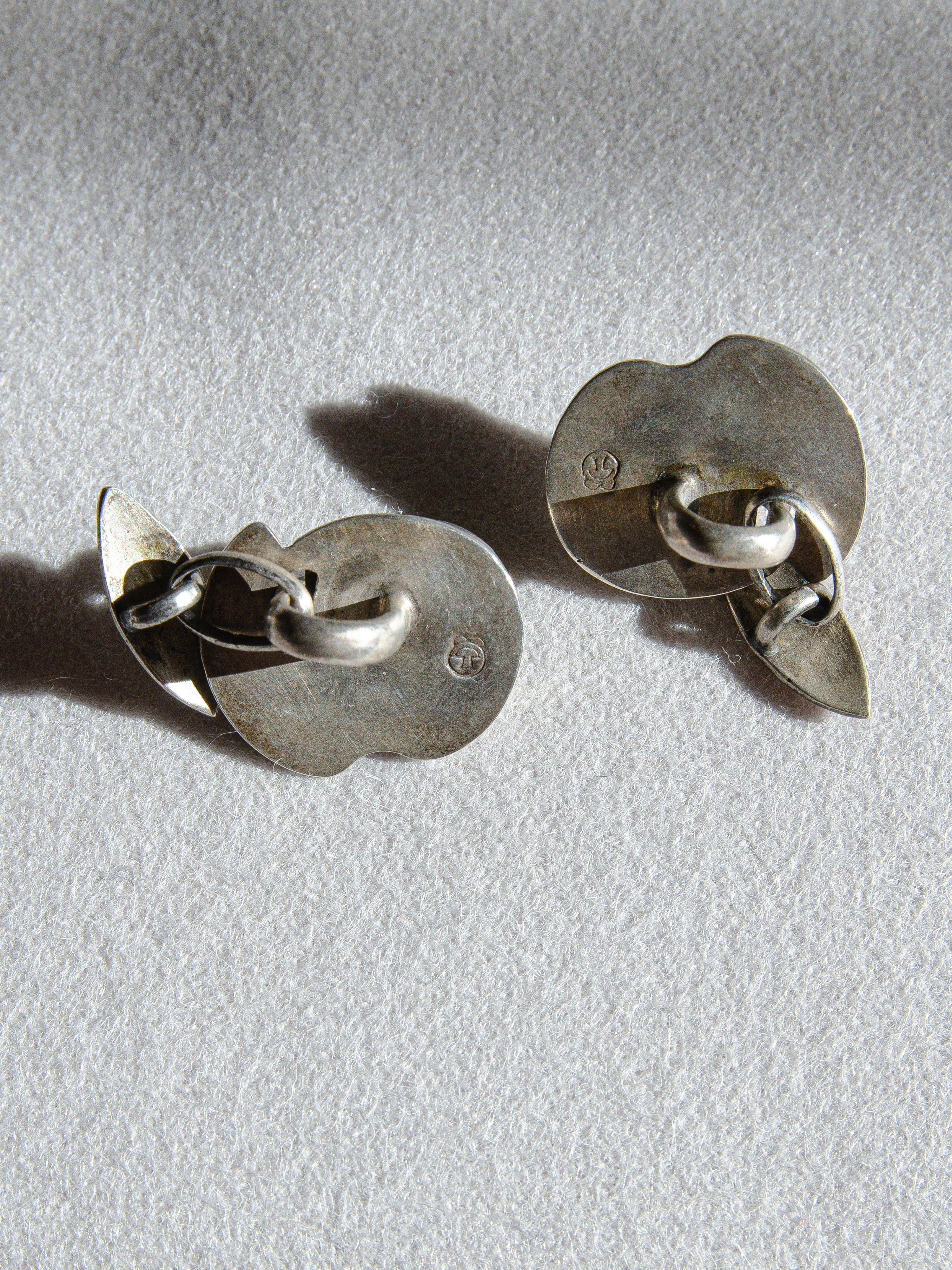 American Exceptional pair of sterling silver modernist cufflinks designed by Sam Kramer For Sale