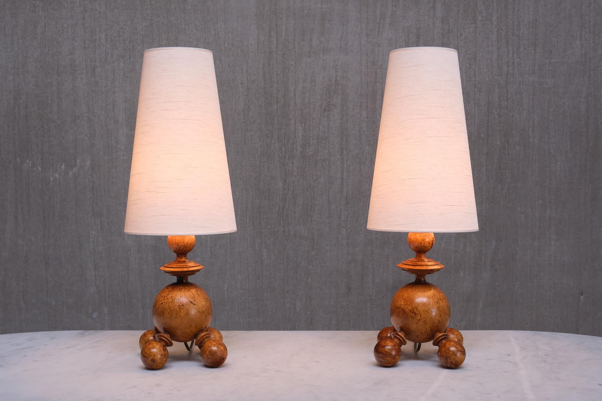 Exceptional Pair of Swedish Modern Table Lamps in Turned Masur Birch, 1930s 1