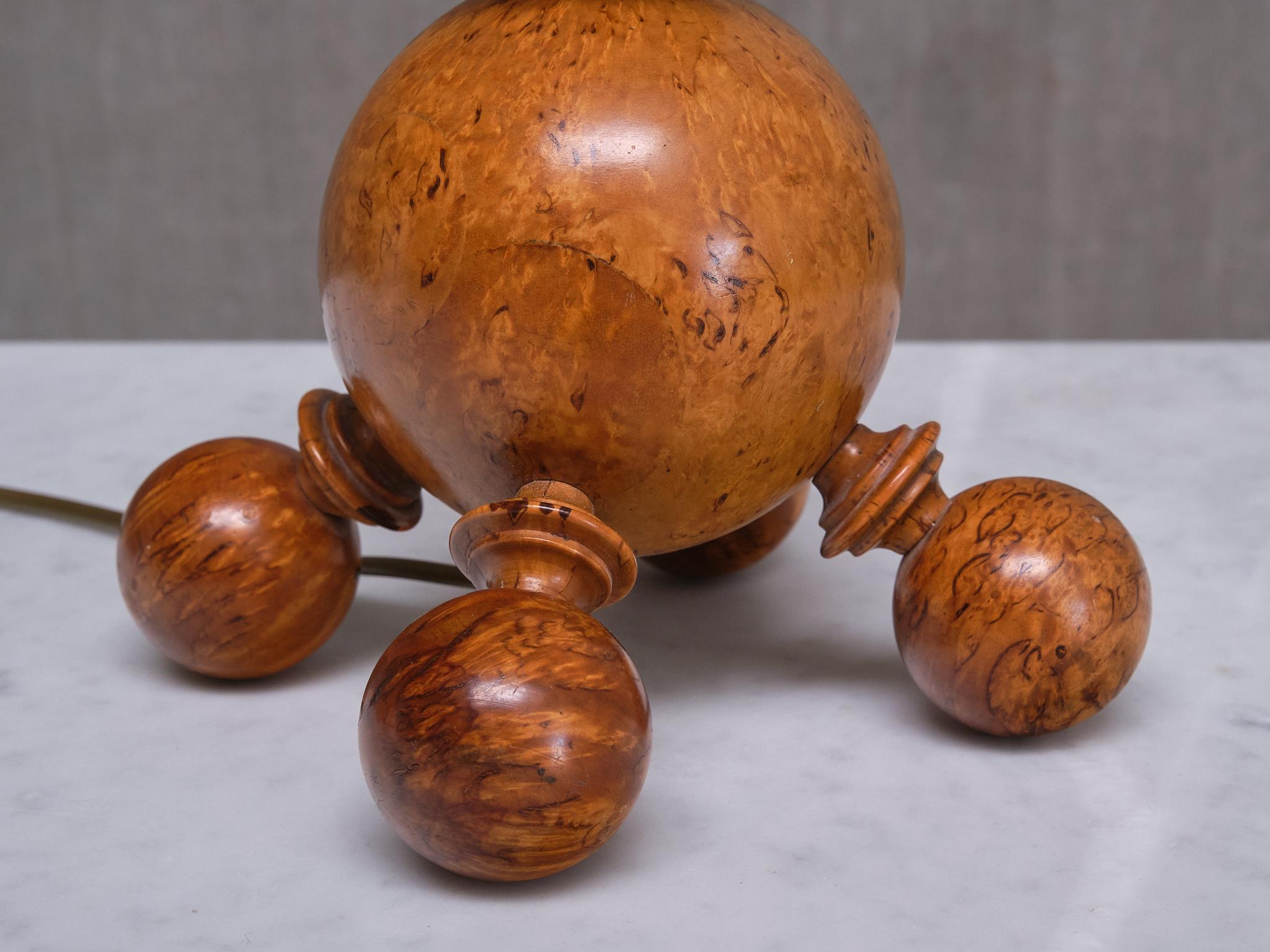 Exceptional Pair of Swedish Modern Table Lamps in Turned Masur Birch, 1930s 3