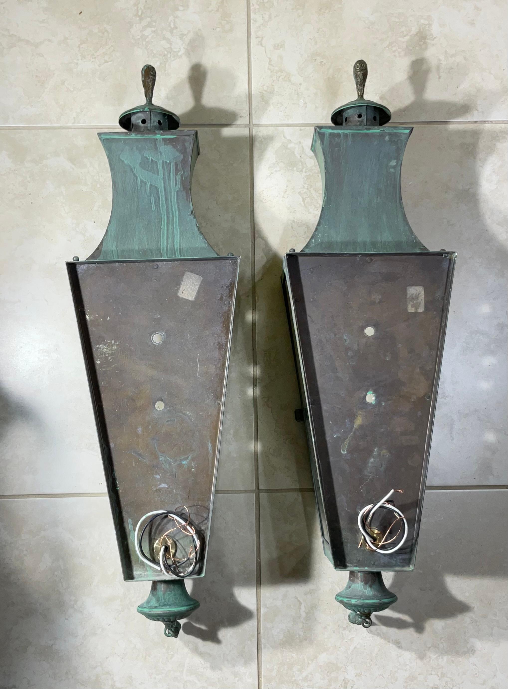 Exceptional Pair of Vintage Solid Brass Wall Lanterns - Patinated Verdigris For Sale 5