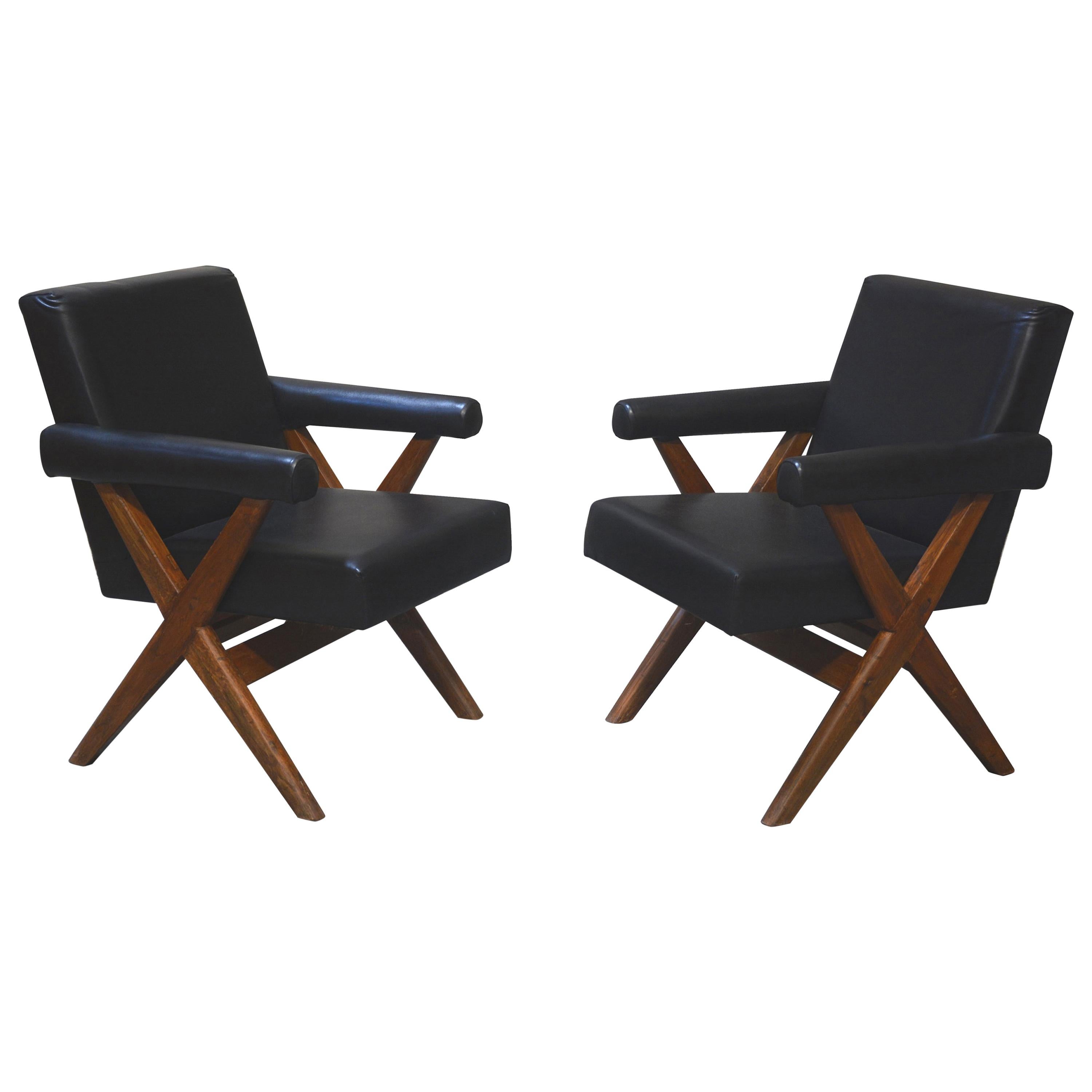 Exceptional pair of X-Leg Armchairs by Pierre Jeanneret im Angebot