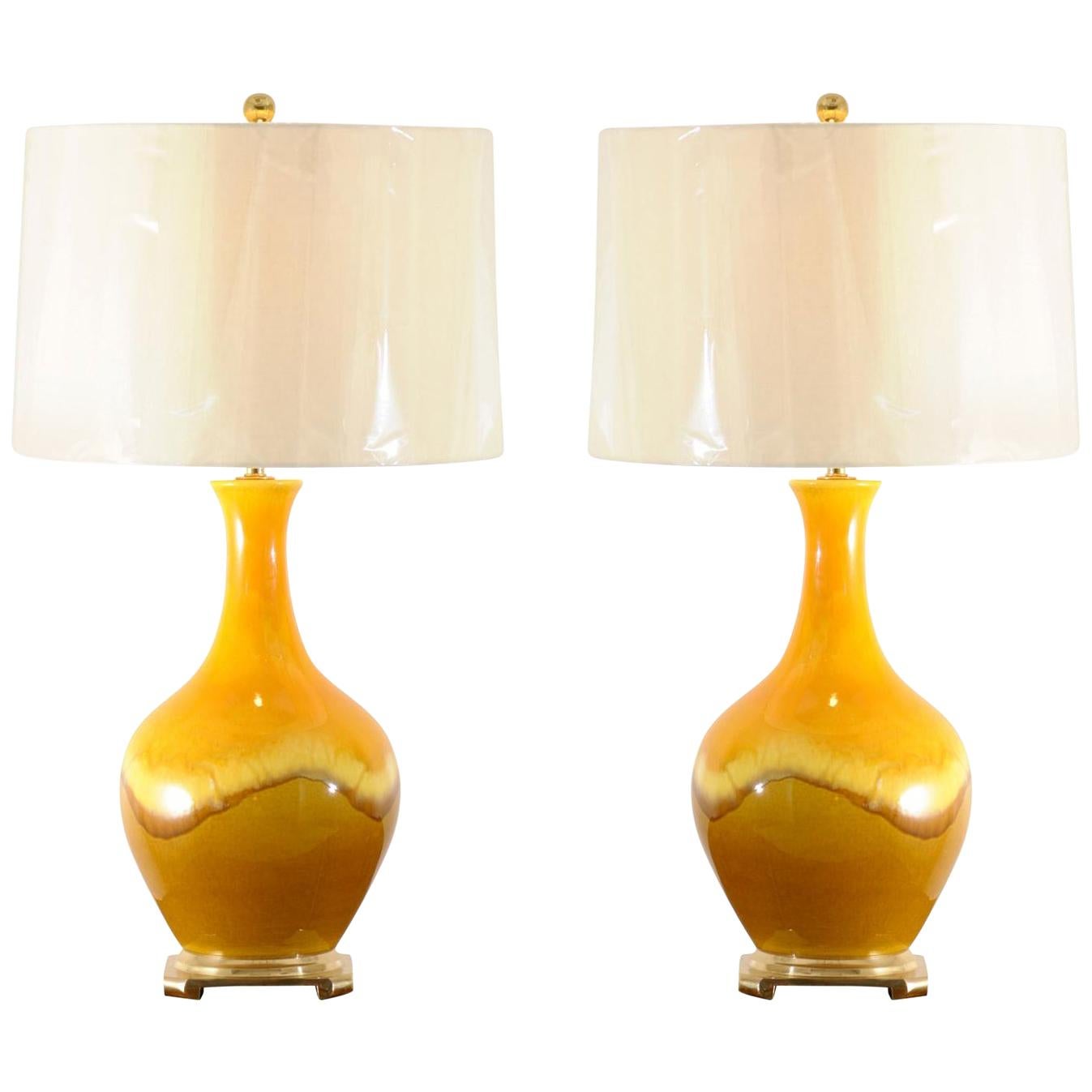 Exceptional Pair of Yellow Ochre and Caramel Ceramic Lamps, circa 1970 For Sale