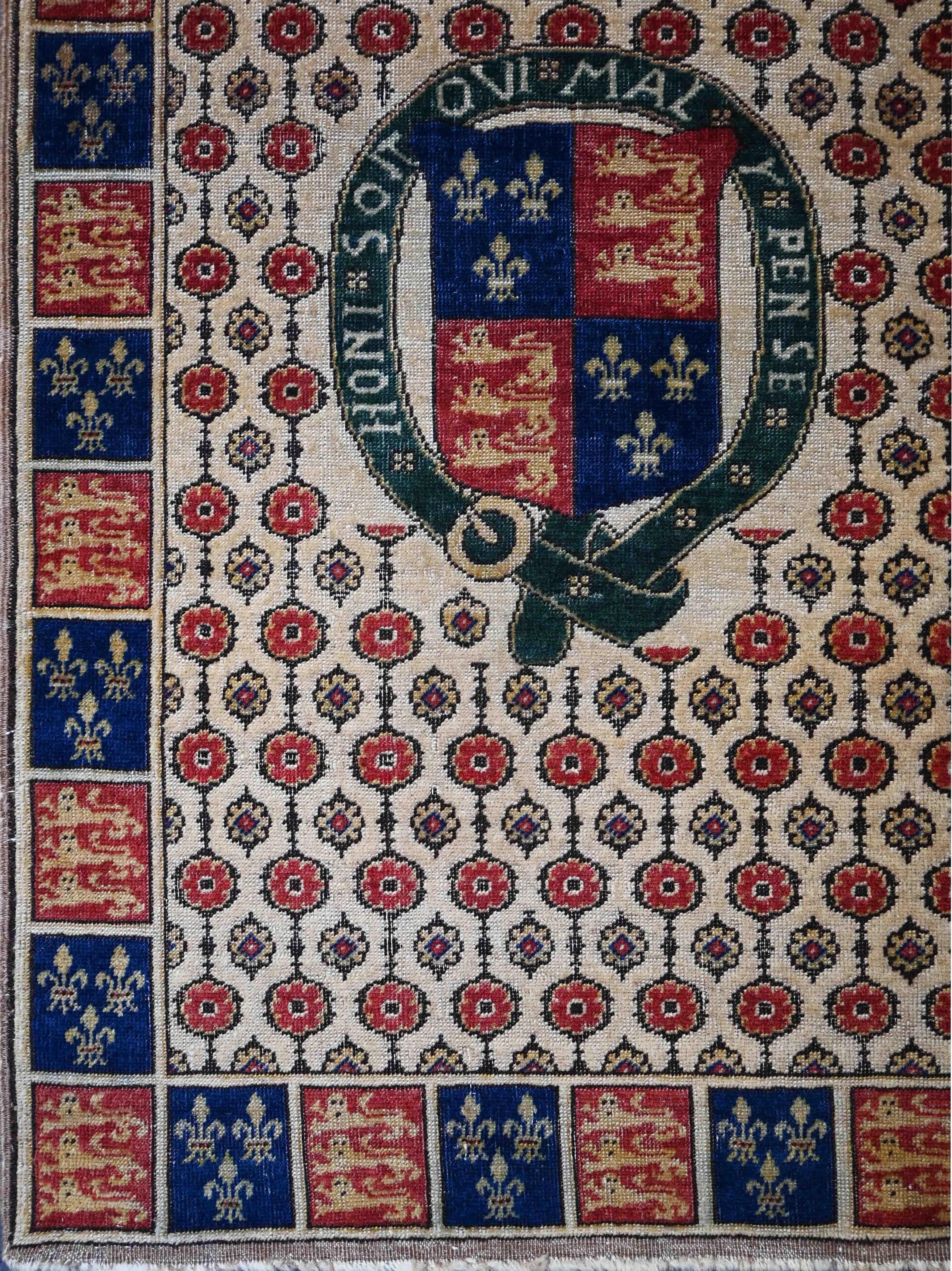Hand-Woven Exceptional Palace Carpet - British Royal important Order, Hand-woven  - N 1571 For Sale