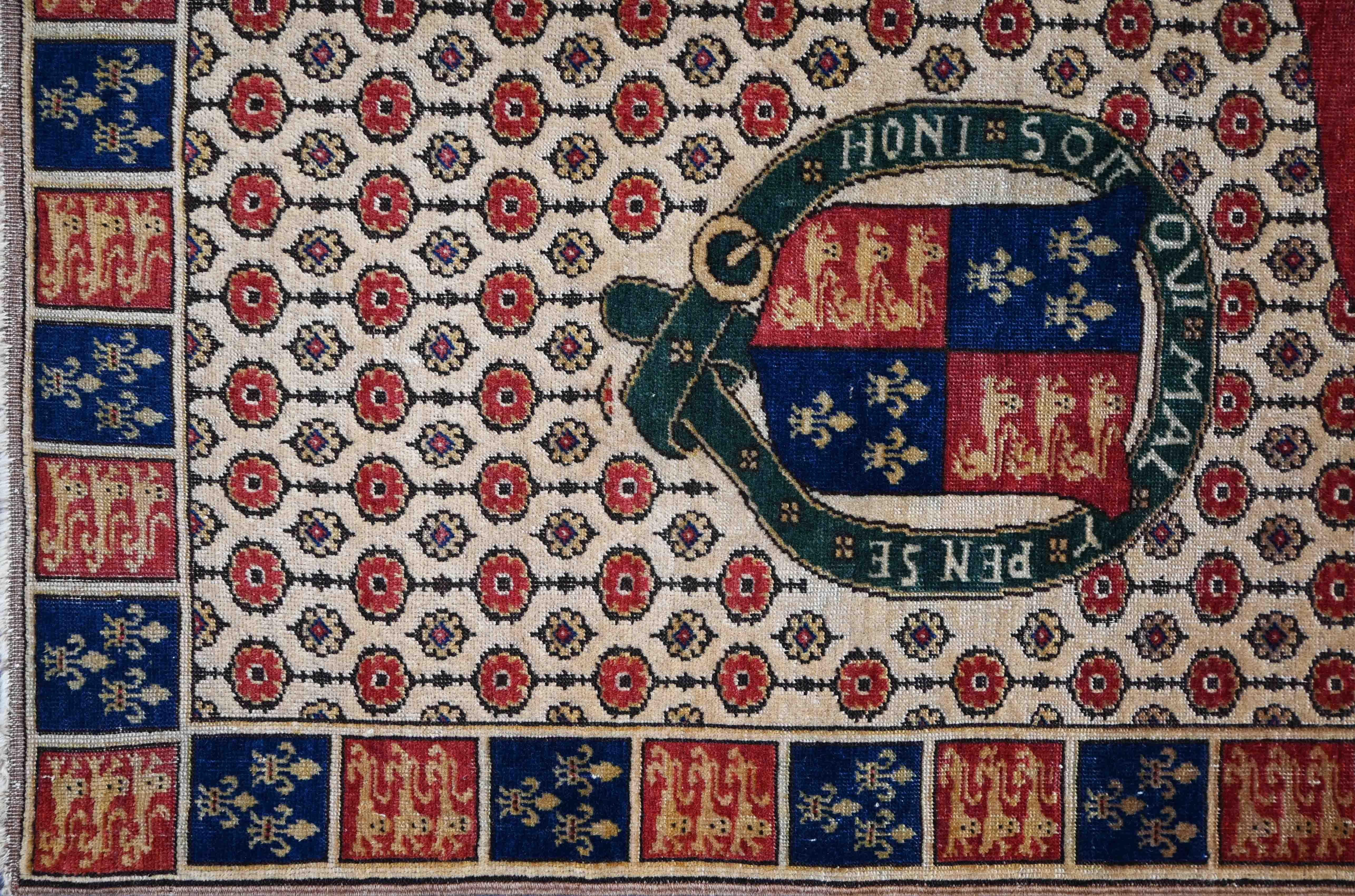 Exceptional Palace Carpet - British Royal important Order, Hand-woven  - N 1571 In Excellent Condition For Sale In Paris, FR