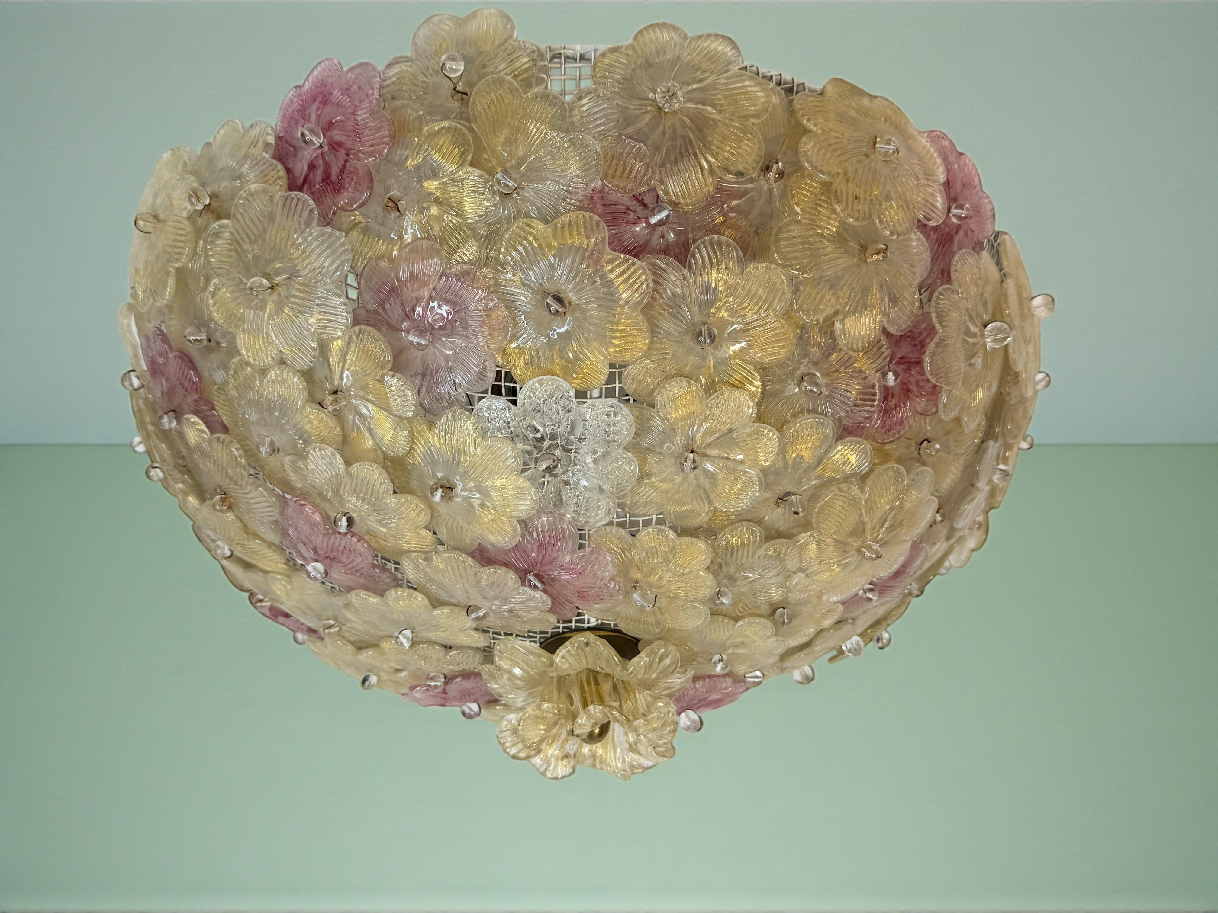 Exceptionnel affleurant à fleurs rose et or Barovier&Toso Venise Italie, années 1960 en vente 3