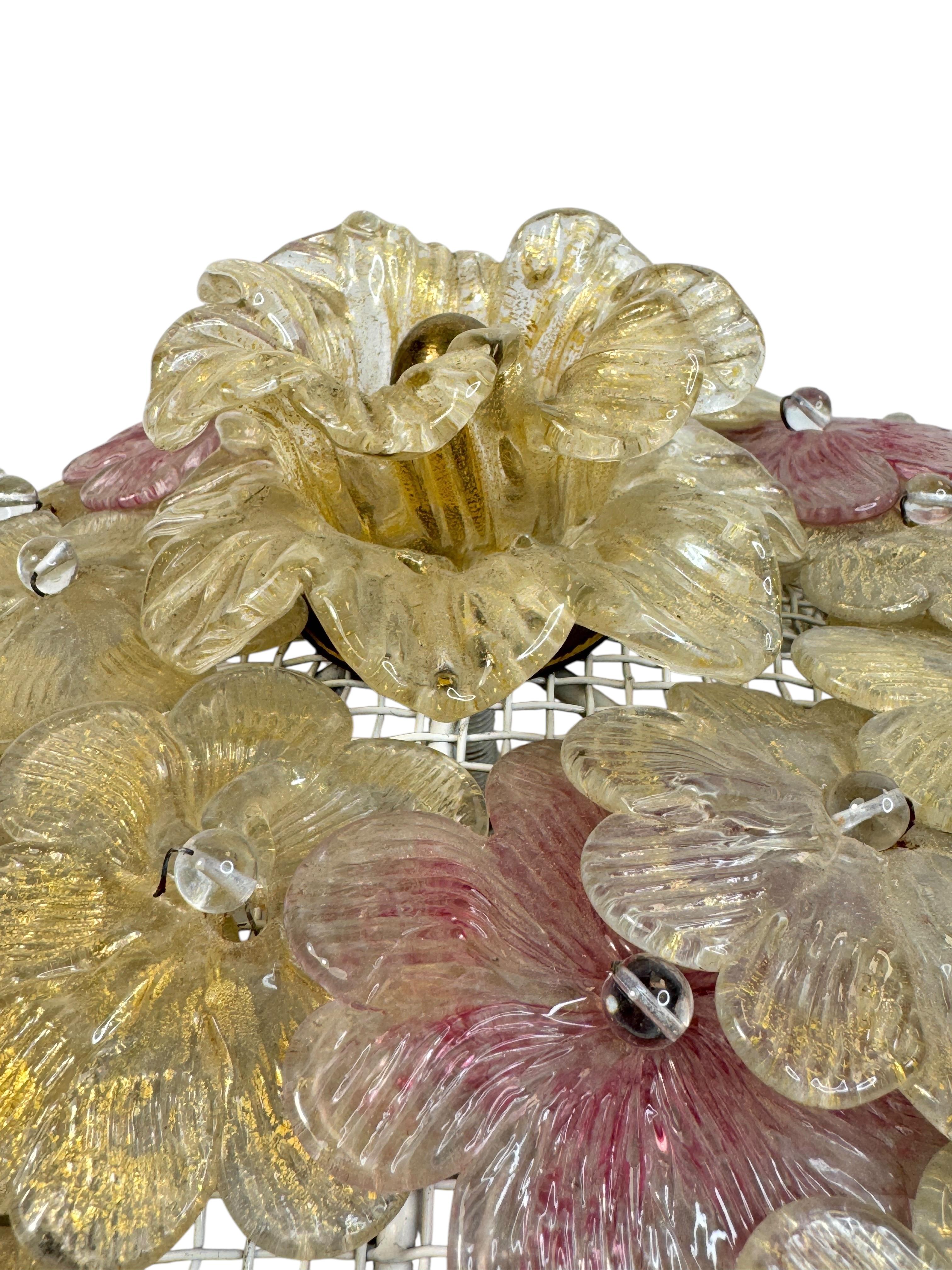 Exceptionnel affleurant à fleurs rose et or Barovier&Toso Venise Italie, années 1960 Bon état - En vente à Nuernberg, DE