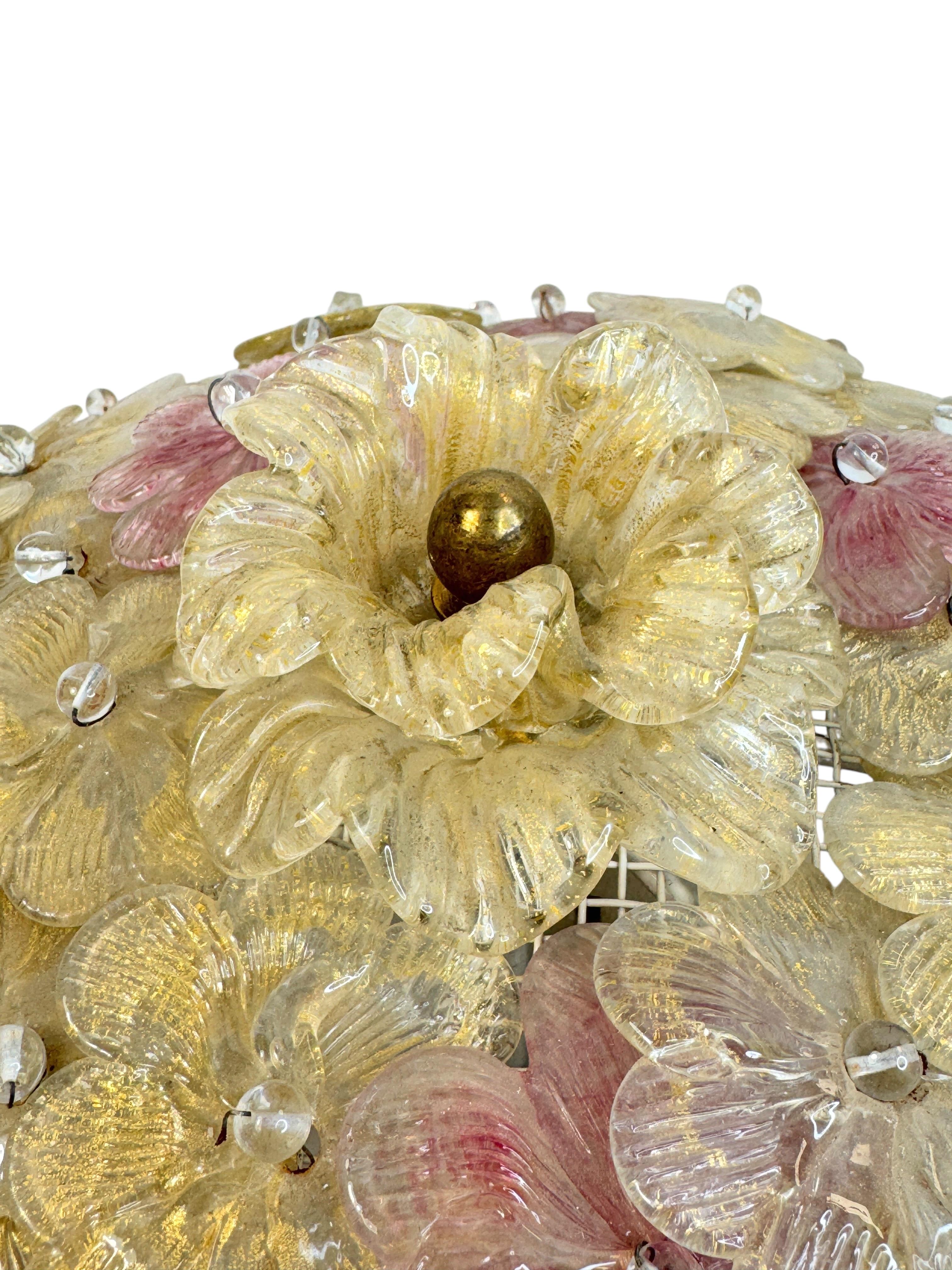 Milieu du XXe siècle Exceptionnel affleurant à fleurs rose et or Barovier&Toso Venise Italie, années 1960 en vente