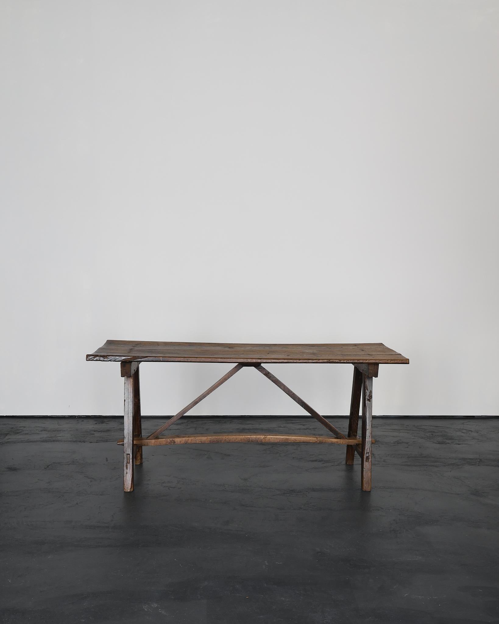 Exceptional Primitive 18th C. Portuguese Dining Table In Good Condition For Sale In London, GB