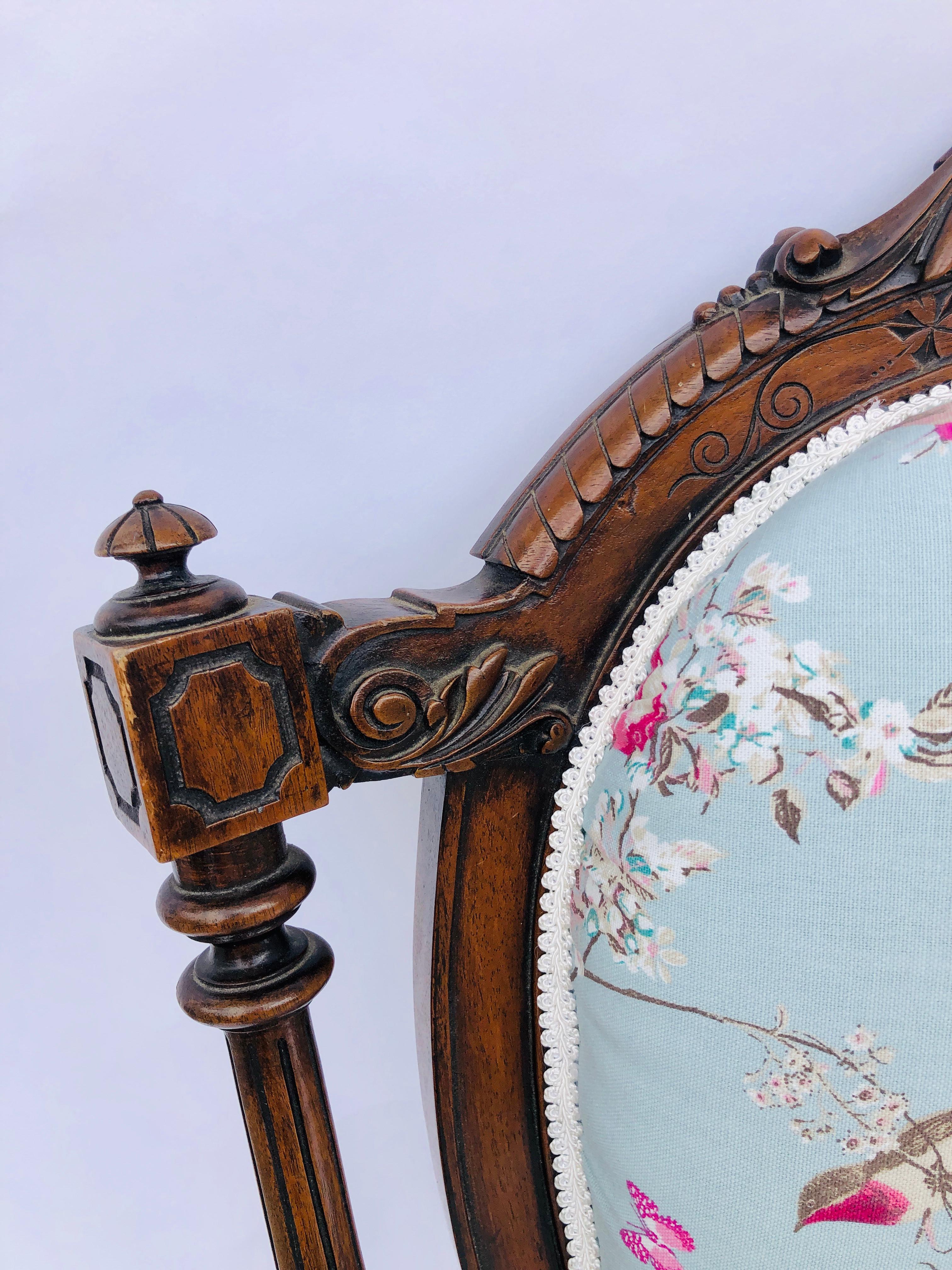 Quality 19th Century Victorian Antique Walnut Ladies Chair 2