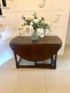 Exceptional Quality Antique 17th Century Oak Gateleg 6 Seater Dining Table