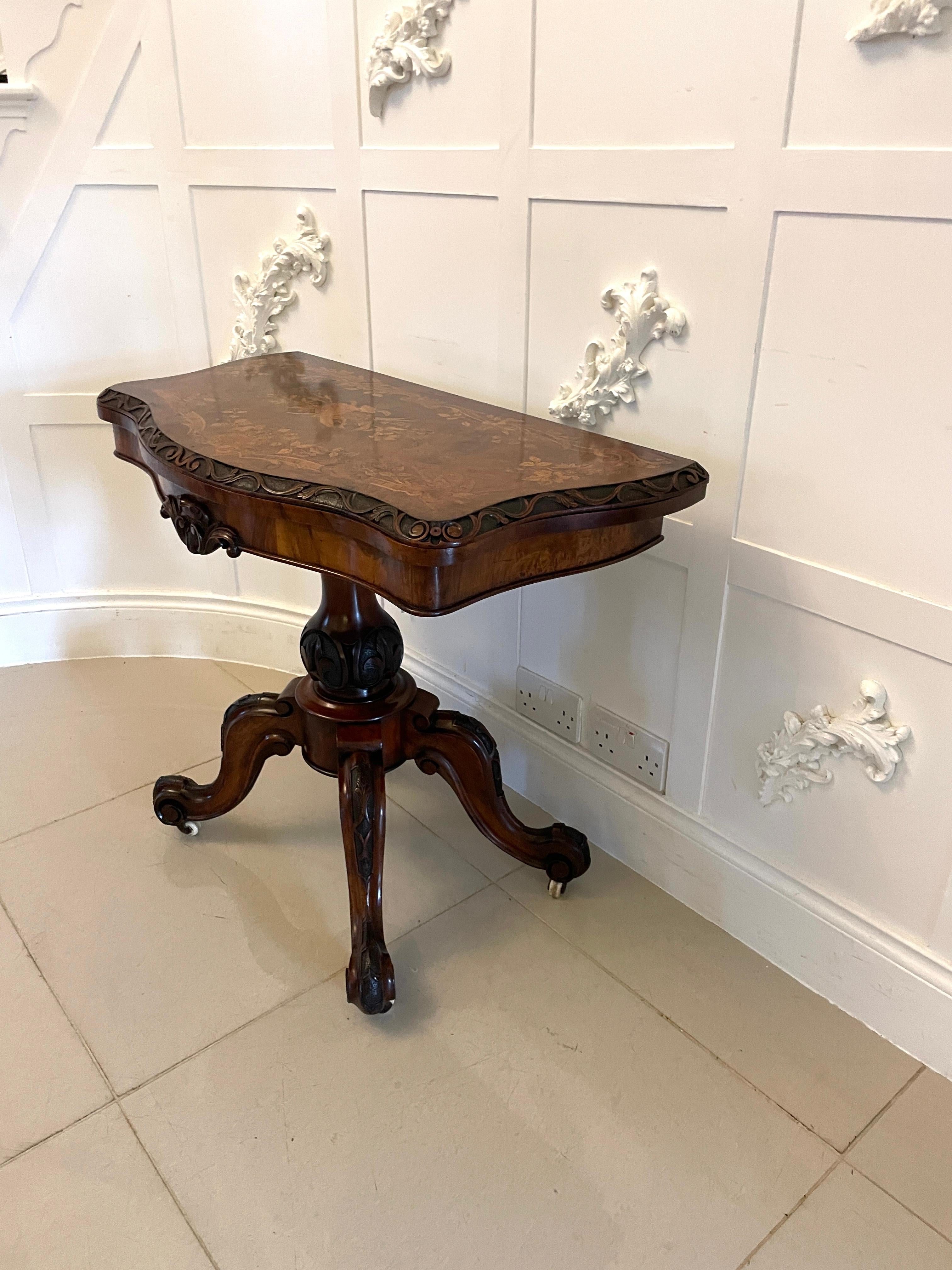 Table console ancienne de qualité exceptionnelle en ronce de noyer incrustée de marqueterie florale en vente 10