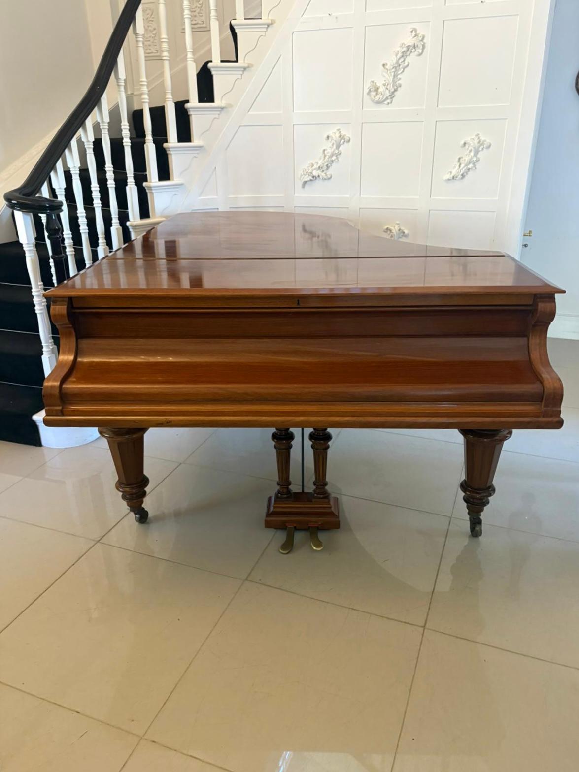 Altro Pianoforte a coda da boudoir in palissandro vittoriano di qualità eccezionale A.I.C. in vendita