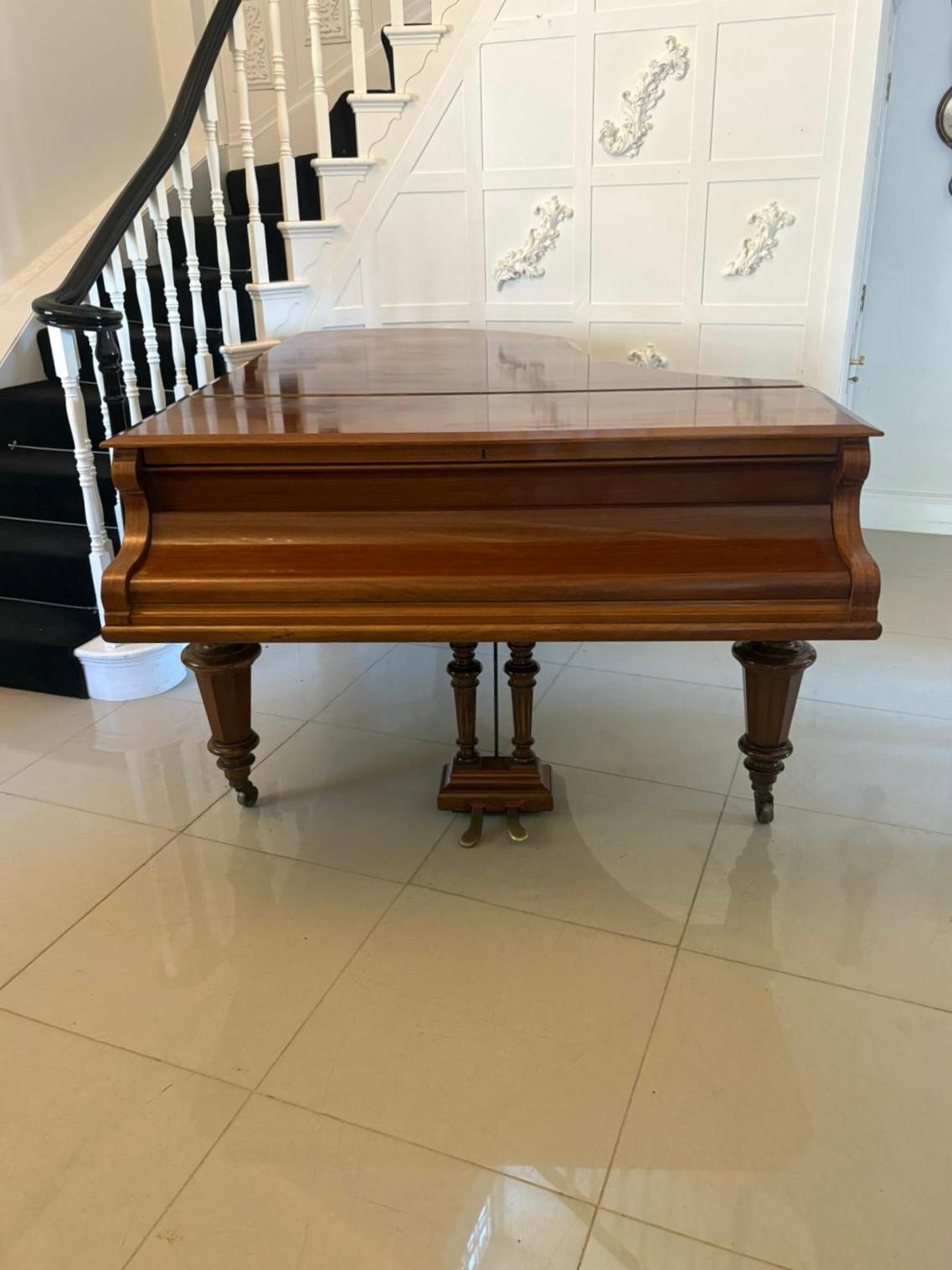 Pianoforte a coda da boudoir in palissandro vittoriano di qualità eccezionale A.I.C. in vendita 3