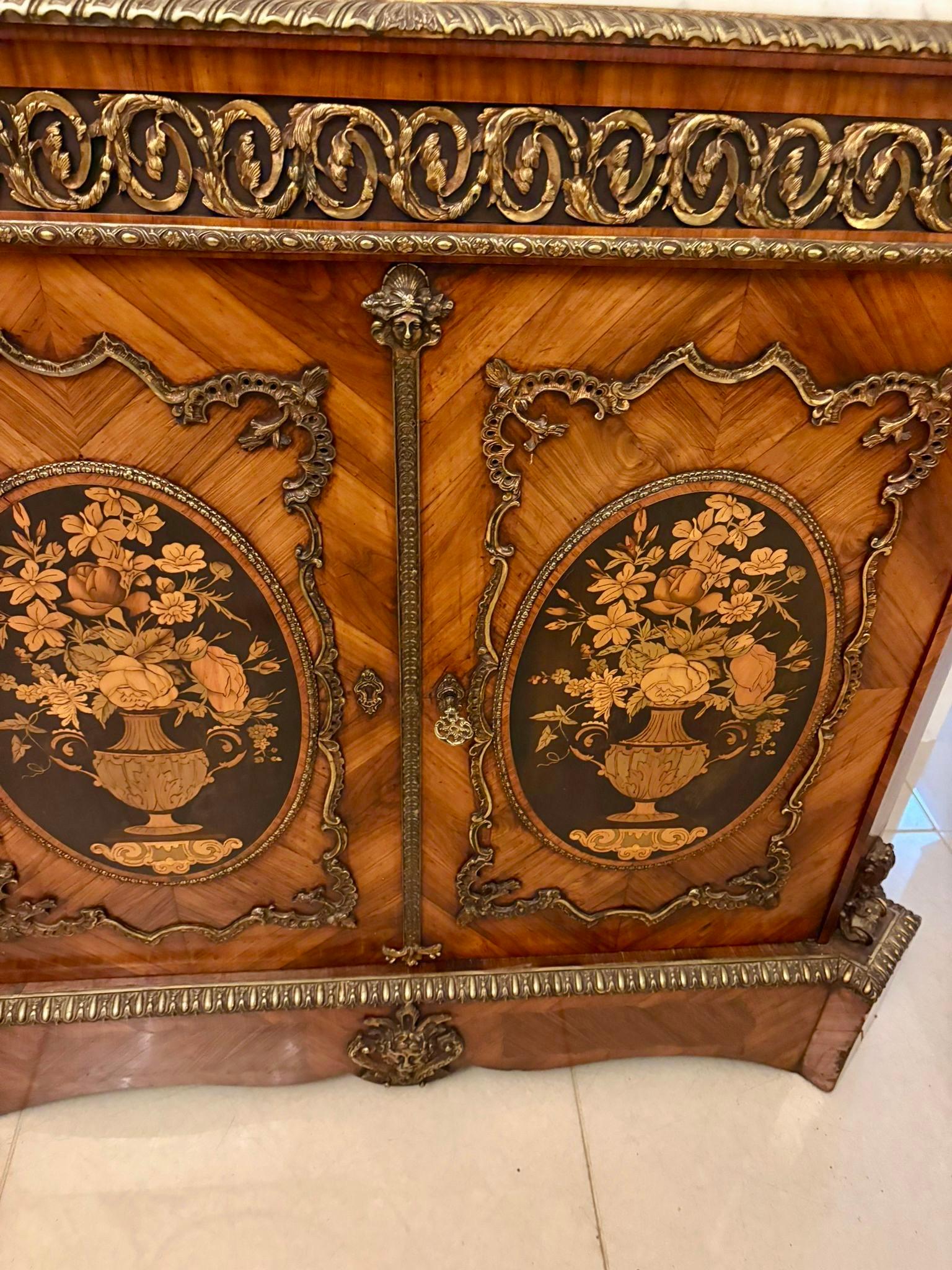 Armario auxiliar de mármol estilo Luis XVI Antique French de calidad excepcional en venta 4