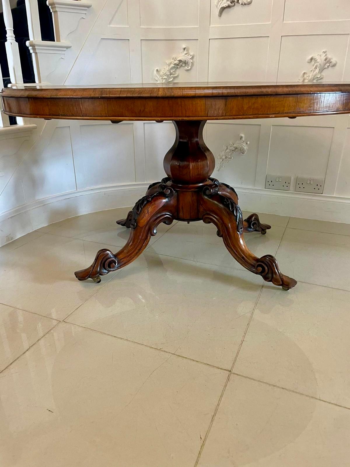 Table de salle à manger d'antiquités victorienne en bois de rose d'une qualité exceptionnelle Bon état - En vente à Suffolk, GB