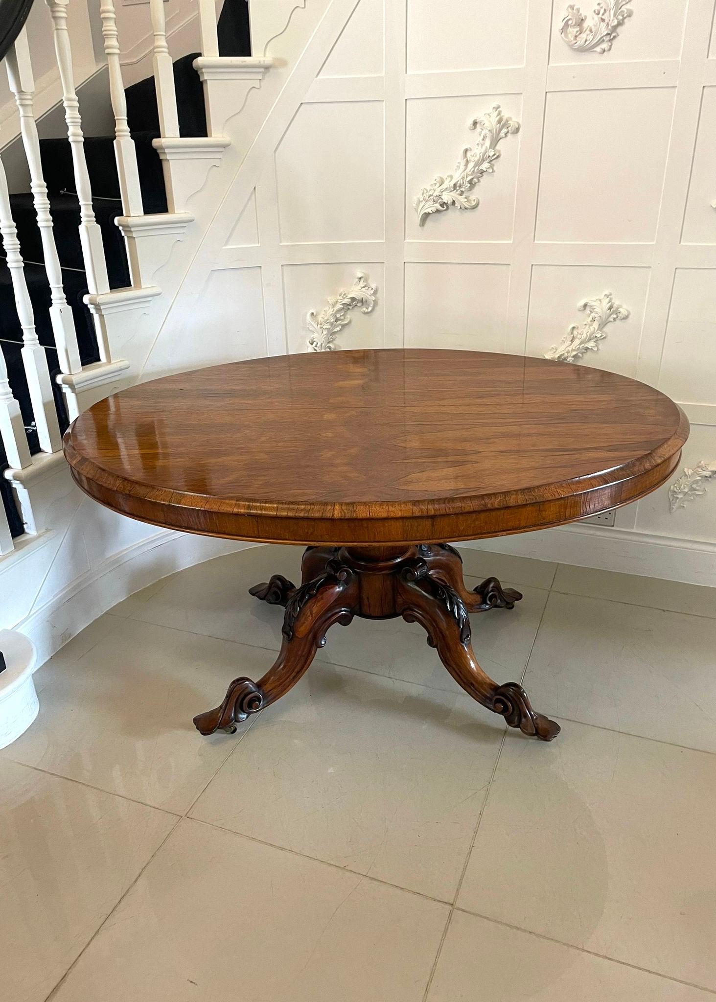 Table de salle à manger d'antiquités victorienne en bois de rose d'une qualité exceptionnelle en vente 2