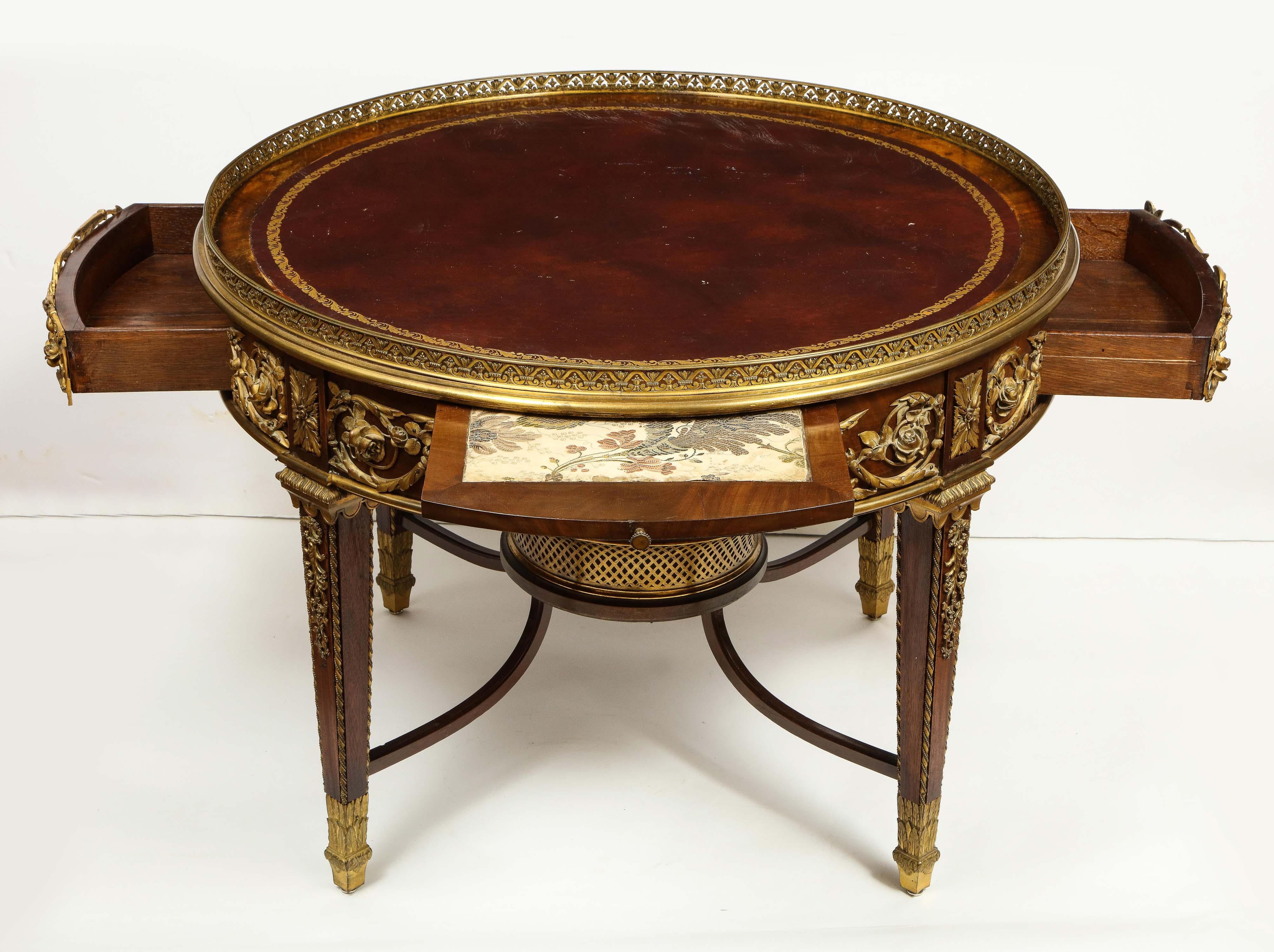 Exceptional Quality French Ormolu-Mounted Mahogany Center Table, Attrib F. Linke In Good Condition In New York, NY