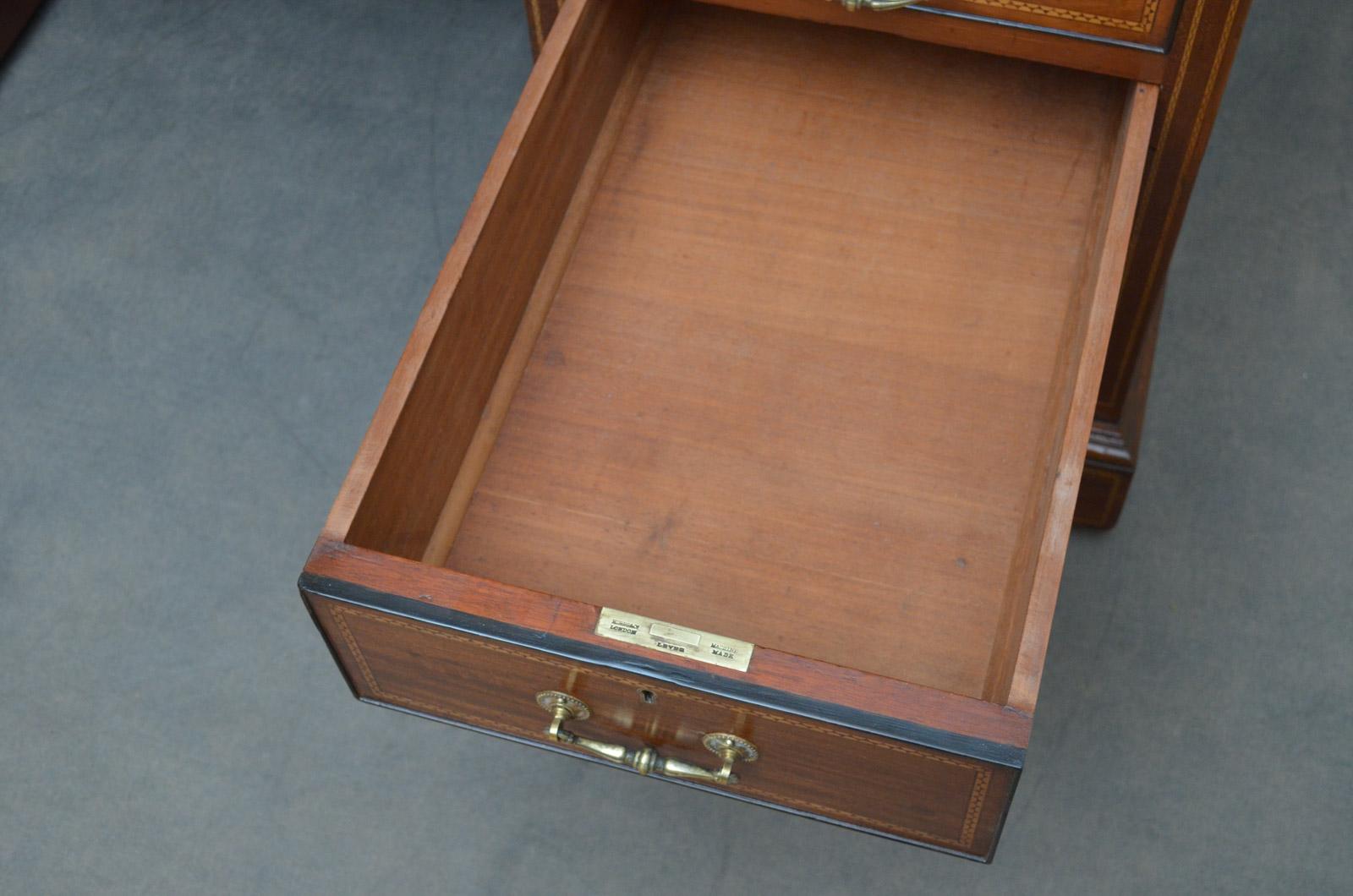 Exceptional Quality Late Victorian Maple & Co. Mahogany Desk 6