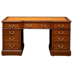 Exceptional Quality Late Victorian Maple & Co. Mahogany Desk