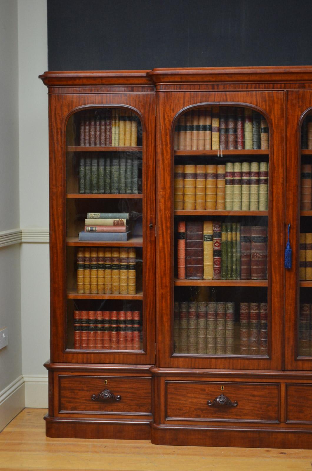 English Exceptional Quality Victorian Bookcase