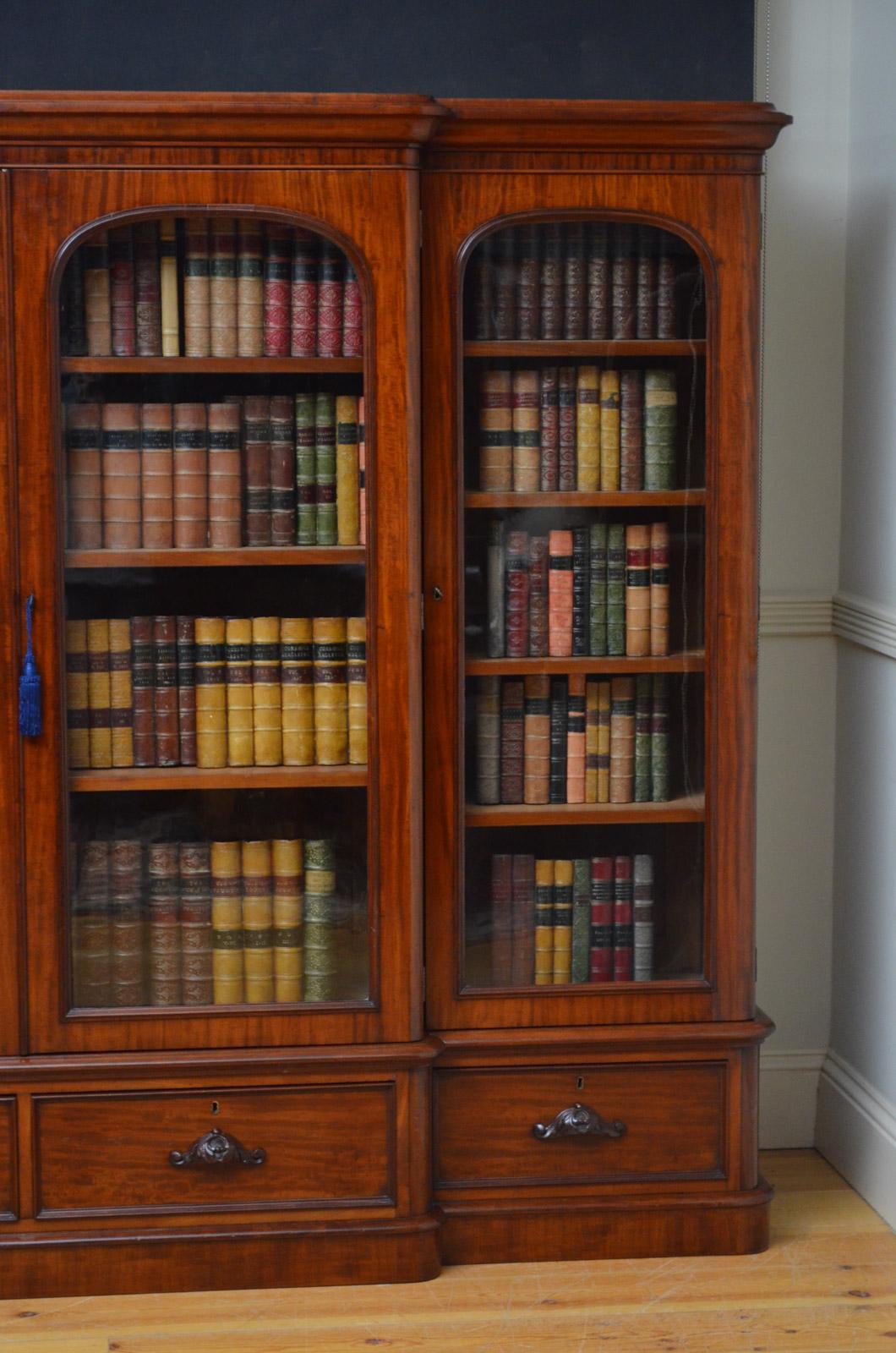Mid-19th Century Exceptional Quality Victorian Bookcase