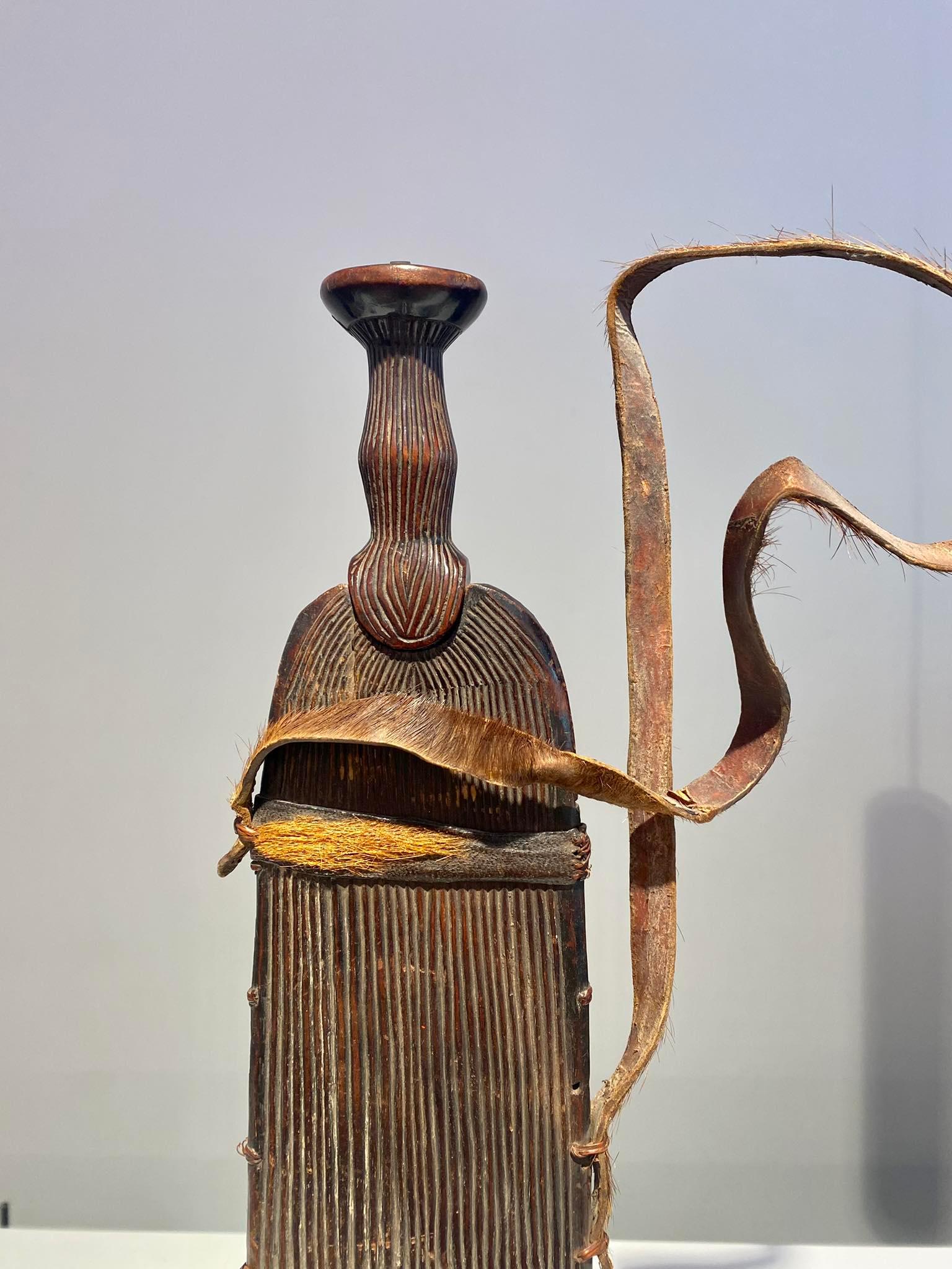 Exceptional Rare Knife/Sword From The Luba / Luluwa /Nkutshu Tribe DR Congo For Sale 2