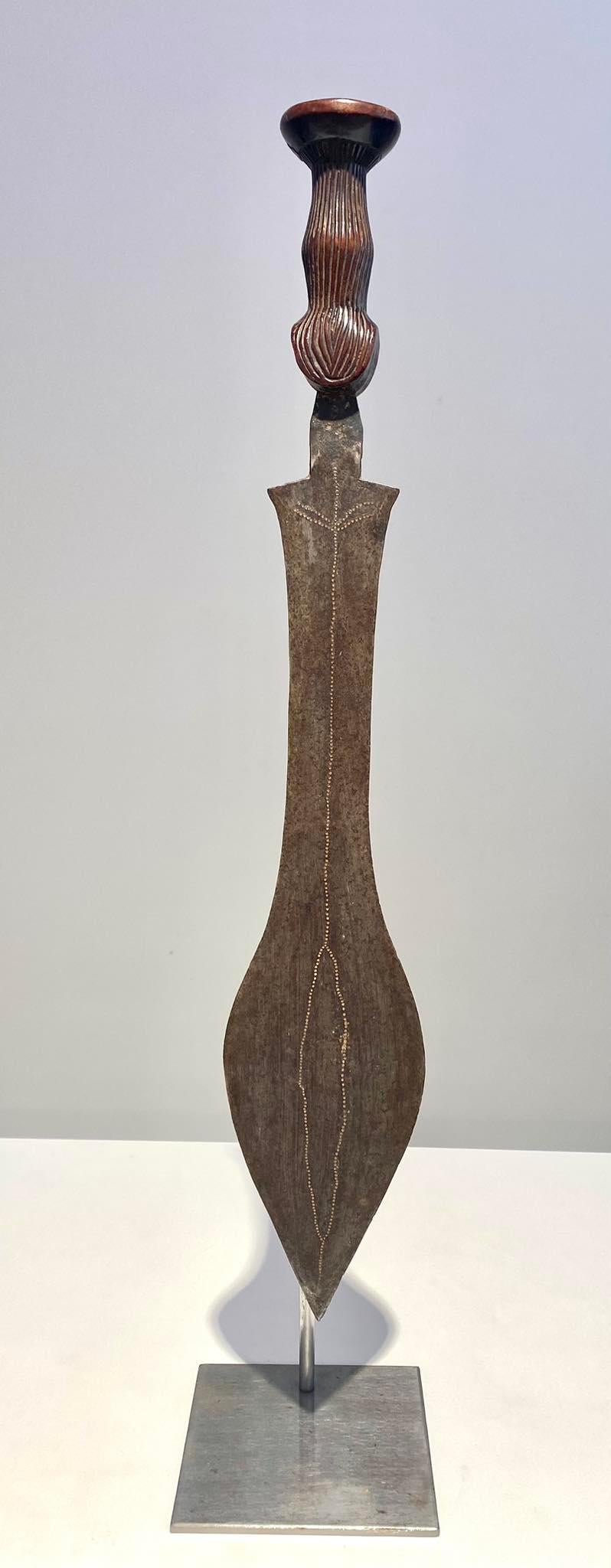 Exceptional Rare Knife/Sword From The Luba / Luluwa /Nkutshu Tribe DR Congo For Sale 3