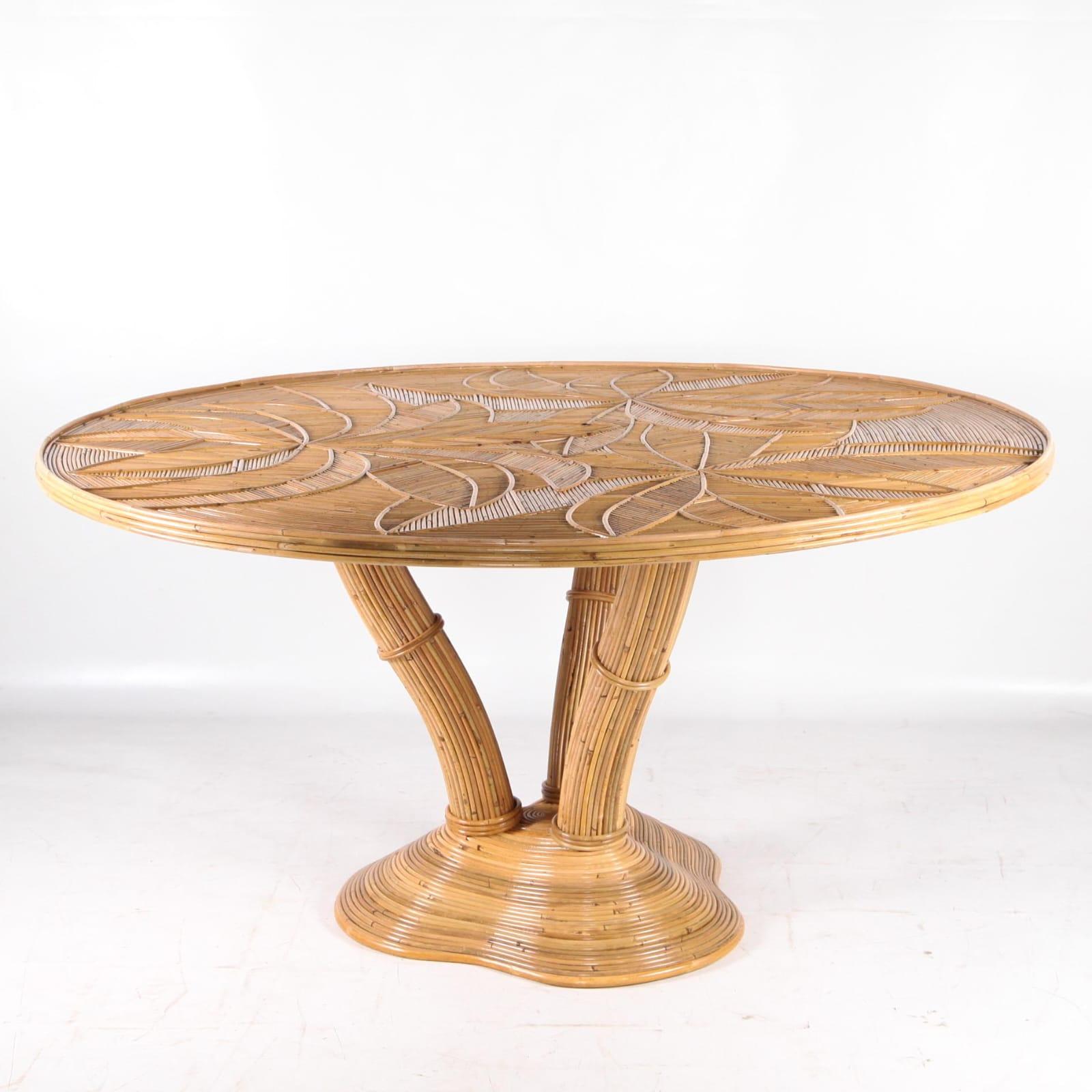 Exceptional rattan dining table  For Sale 3