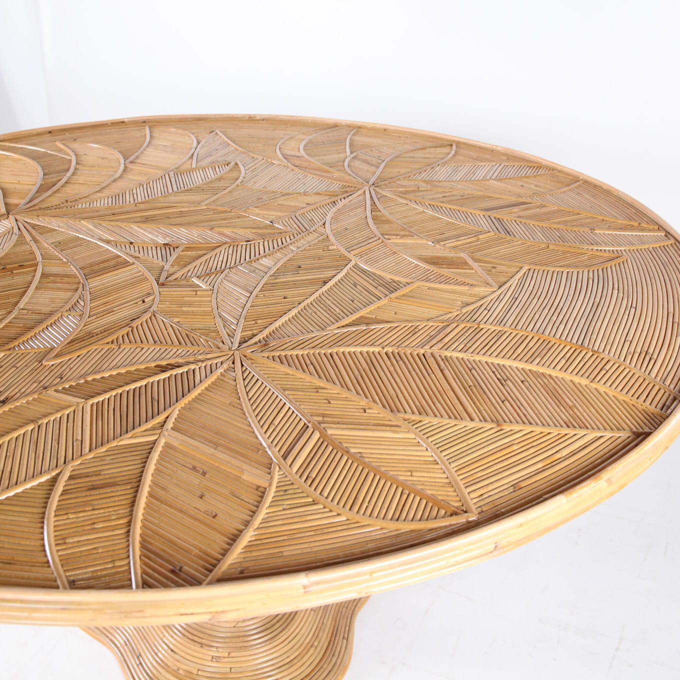 Exceptional rattan dining table  For Sale 4