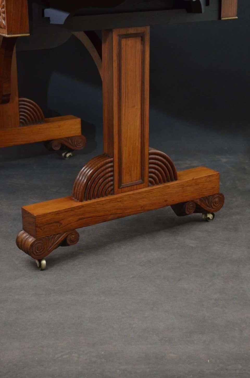 Exceptional Regency Sofa Table in Rosewood For Sale 3