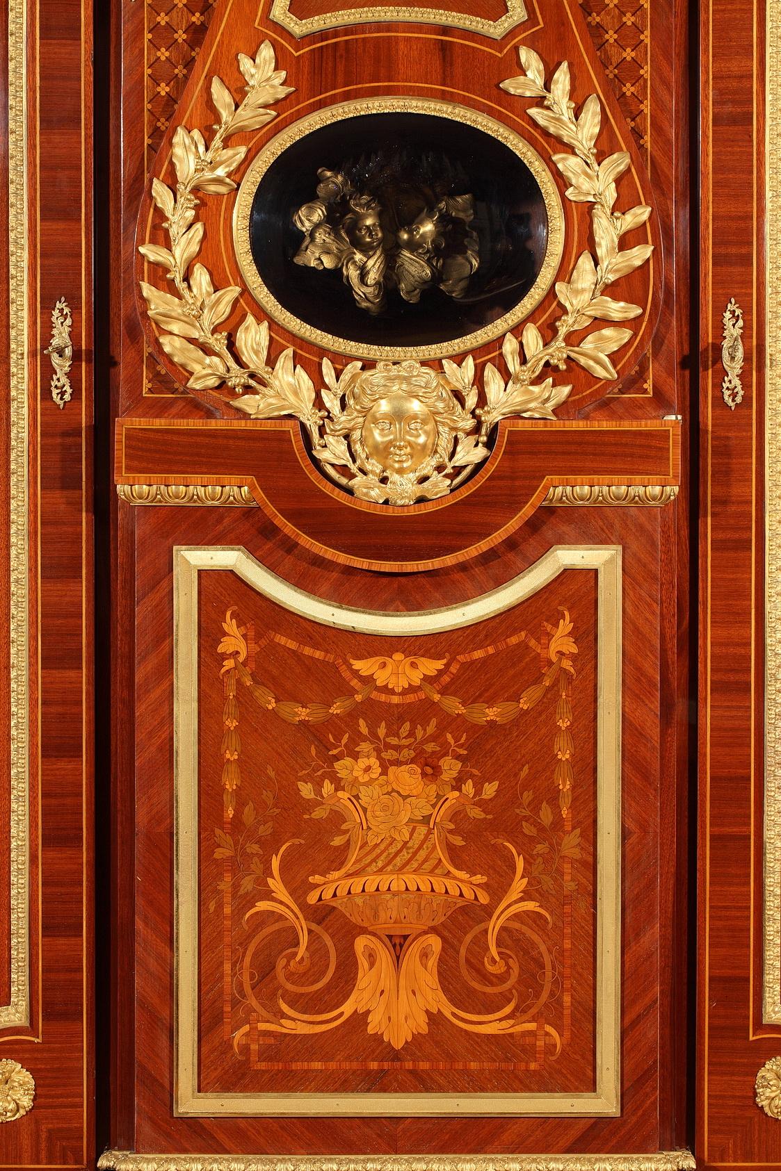 Exceptionnelle armoire régulière de style L XVI par Maison Forest, France, vers 1890 Bon état - En vente à PARIS, FR