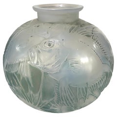 Eccezionale vaso in vetro opalescente René Lalique "Poissons", anni '20