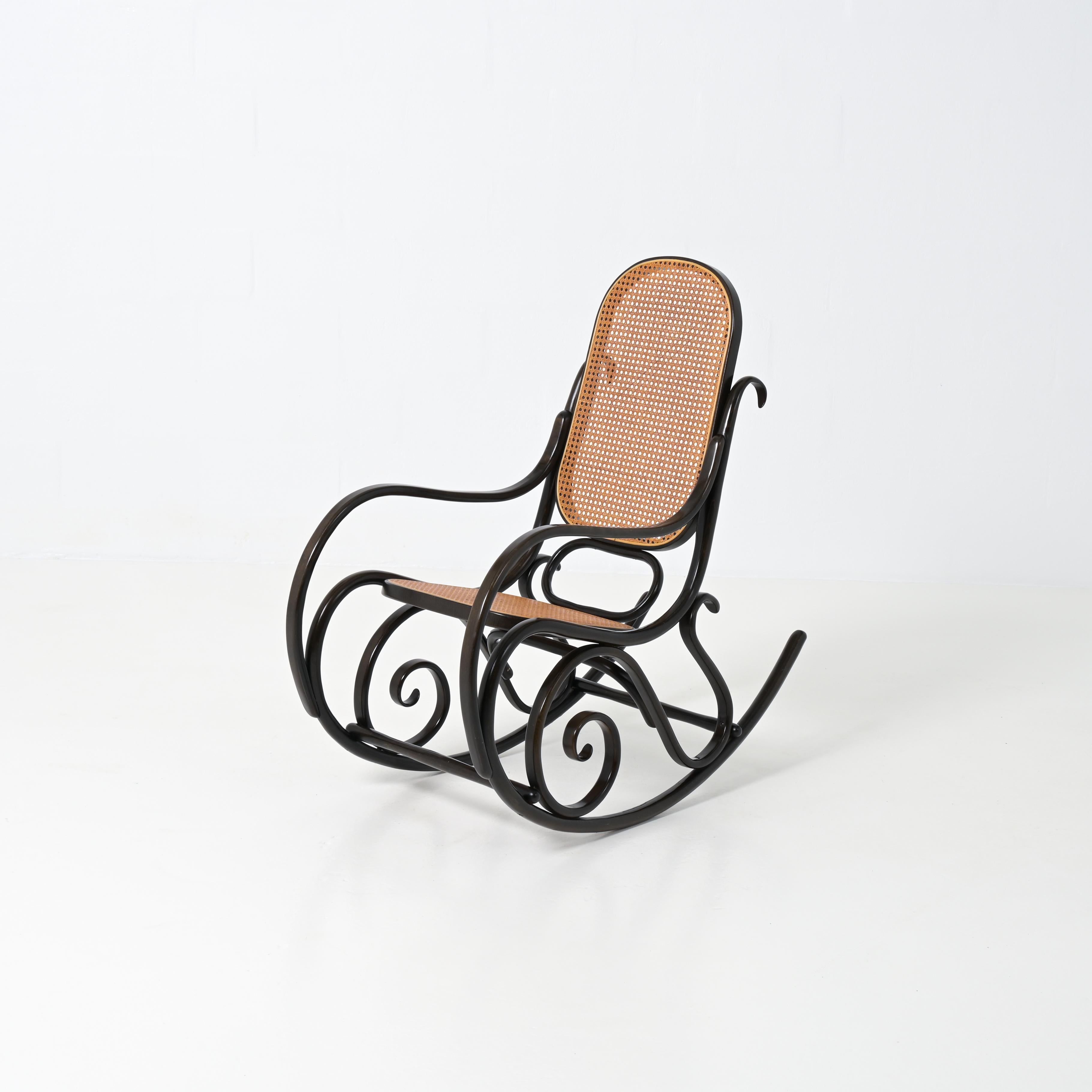 Bentwood Exceptional Rocking Chair by Thonet For Sale