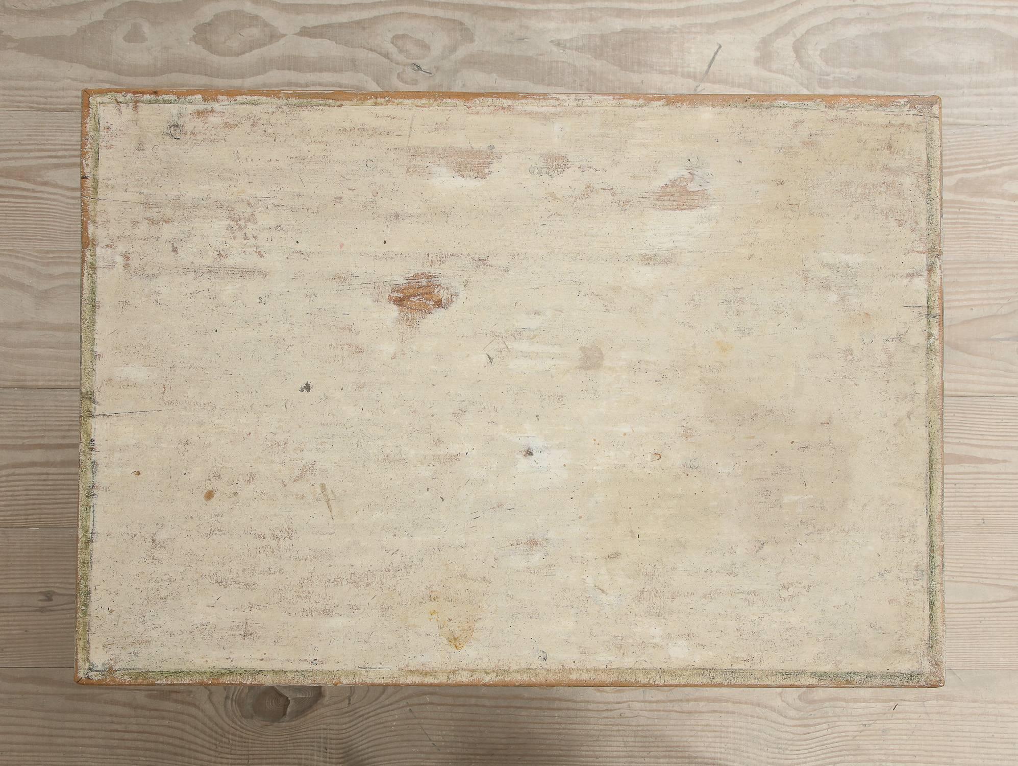 Exceptional Rococo Fretwork Tray or Centre Table, circa 1760, Origin Norway 10