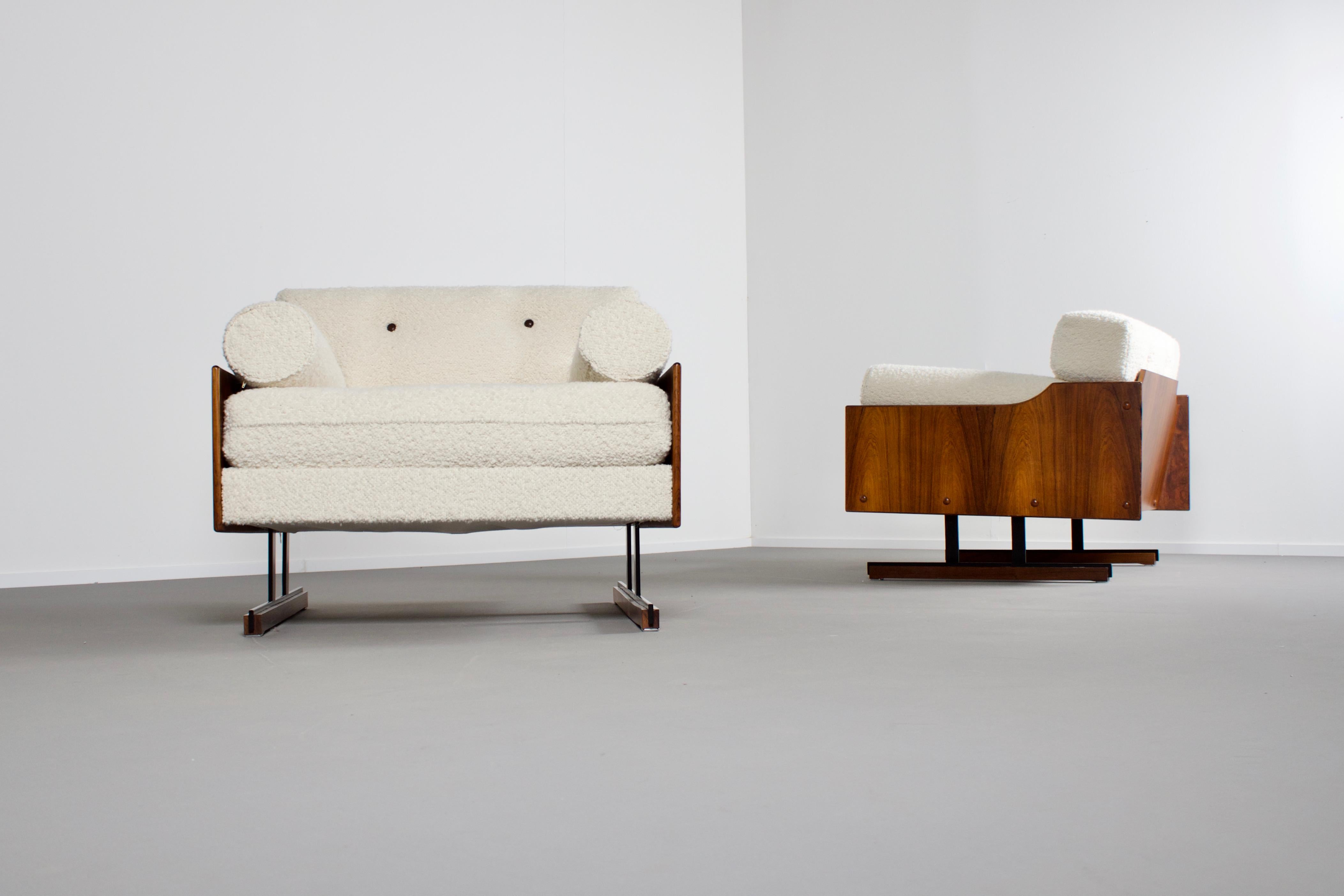 Mid-Century Modern Exceptional Rosewood and Bouclé Lounge Chairs by Moveis Corazza, Brazil, 1960s