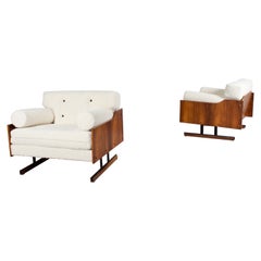 Exceptional Rosewood and Bouclé Lounge Chairs by Moveis Corazza, Brazil, 1960s