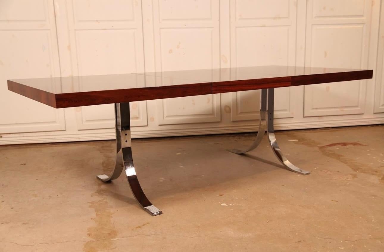 Mid-Century Modern Exceptionnelle table de salle à manger / table de conférence en palissandre et chrome par Poul Norreklit en vente