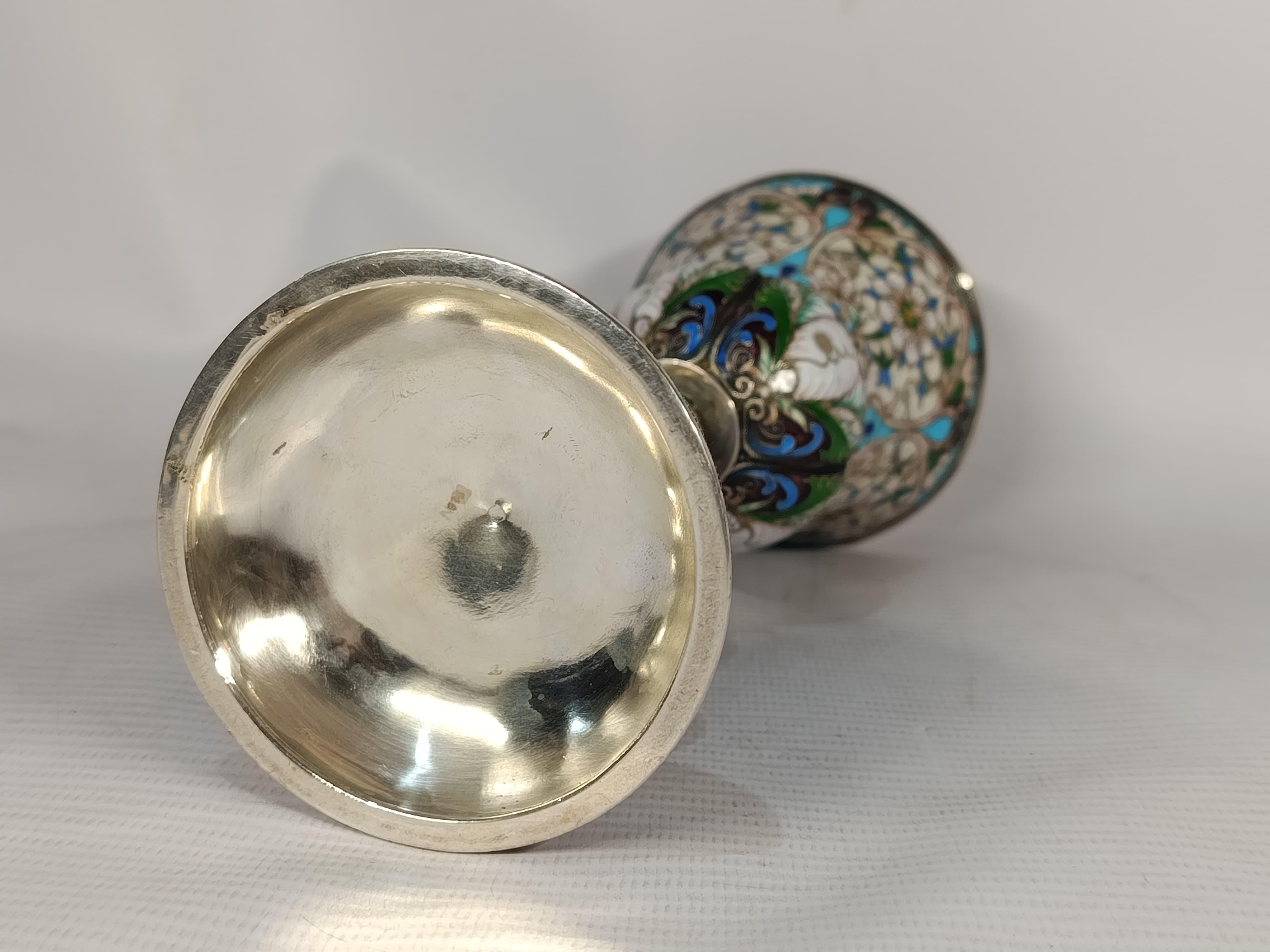 Exceptional Russian Silver Goblet with Cloisonné Enamel In Good Condition For Sale In Buenos Aires, Argentina