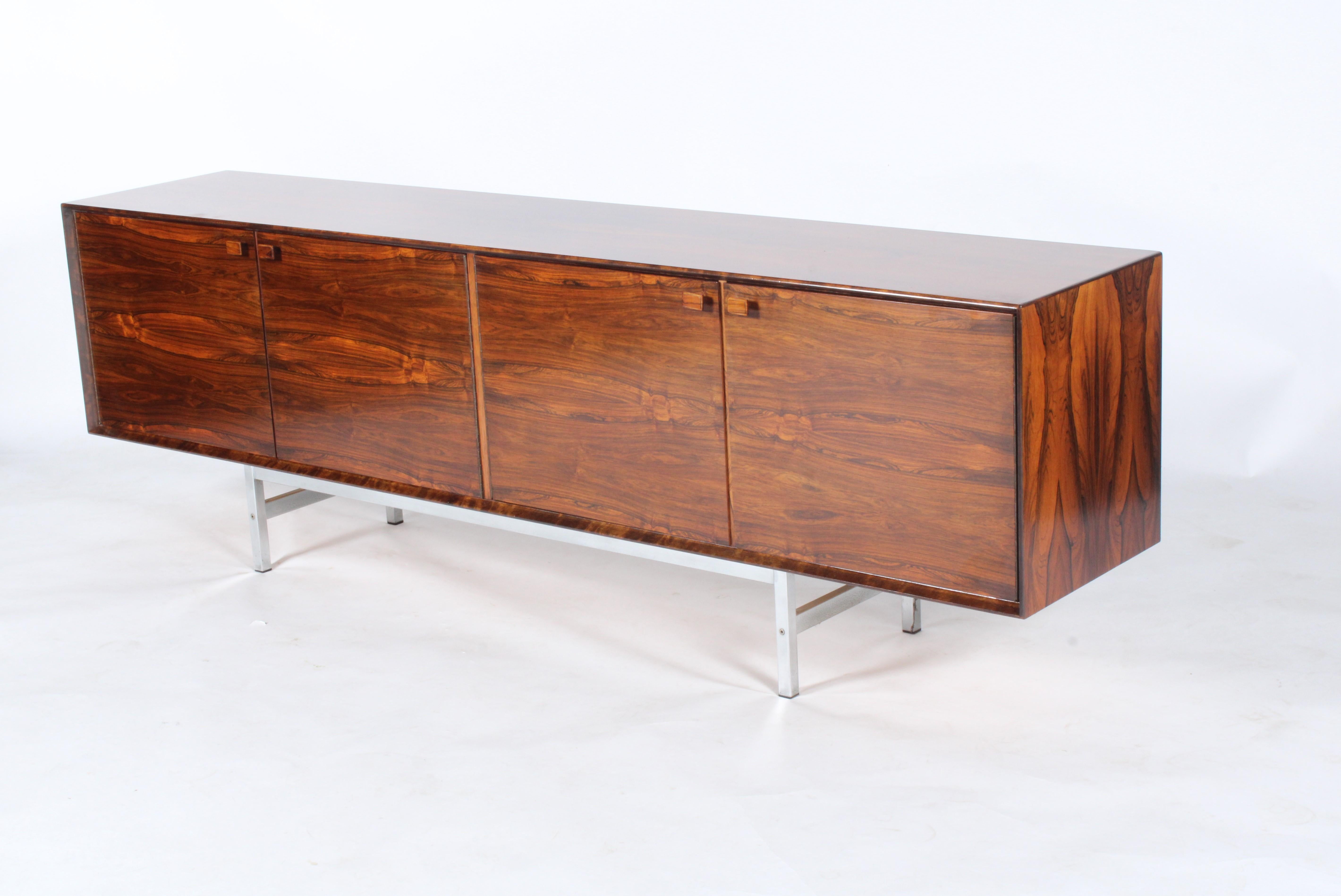 Exceptional Scandinavian  Rio Rosewood Sideboard By Fredrik A Kayser In Good Condition For Sale In Portlaoise, IE