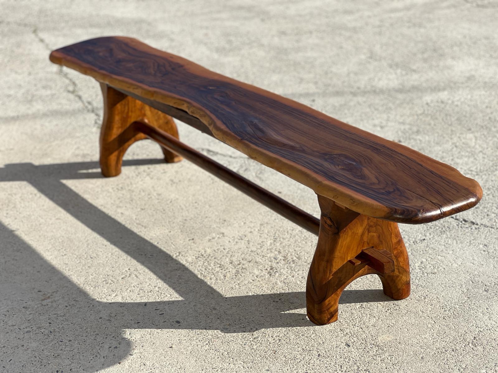 Exceptional, sculptural bench in solid olive wood, French work 1960 For Sale 1