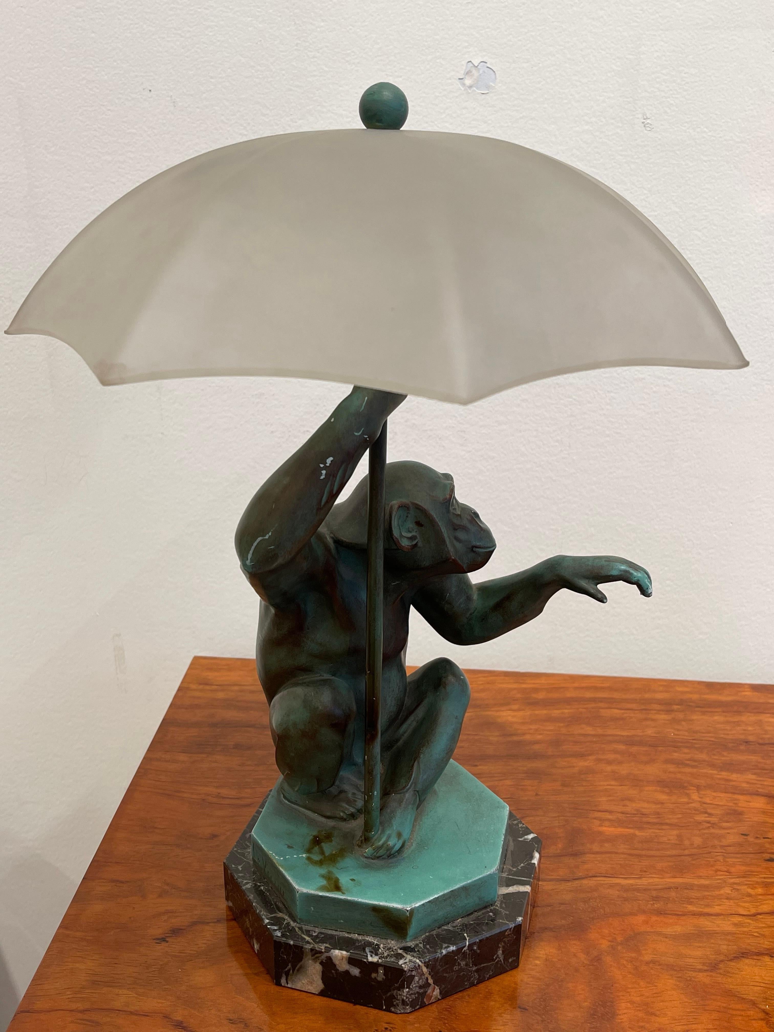 Exceptional Sculpture/Lamp of a Monkey with an Umbrella by Le Verrier, Art Deco For Sale 7