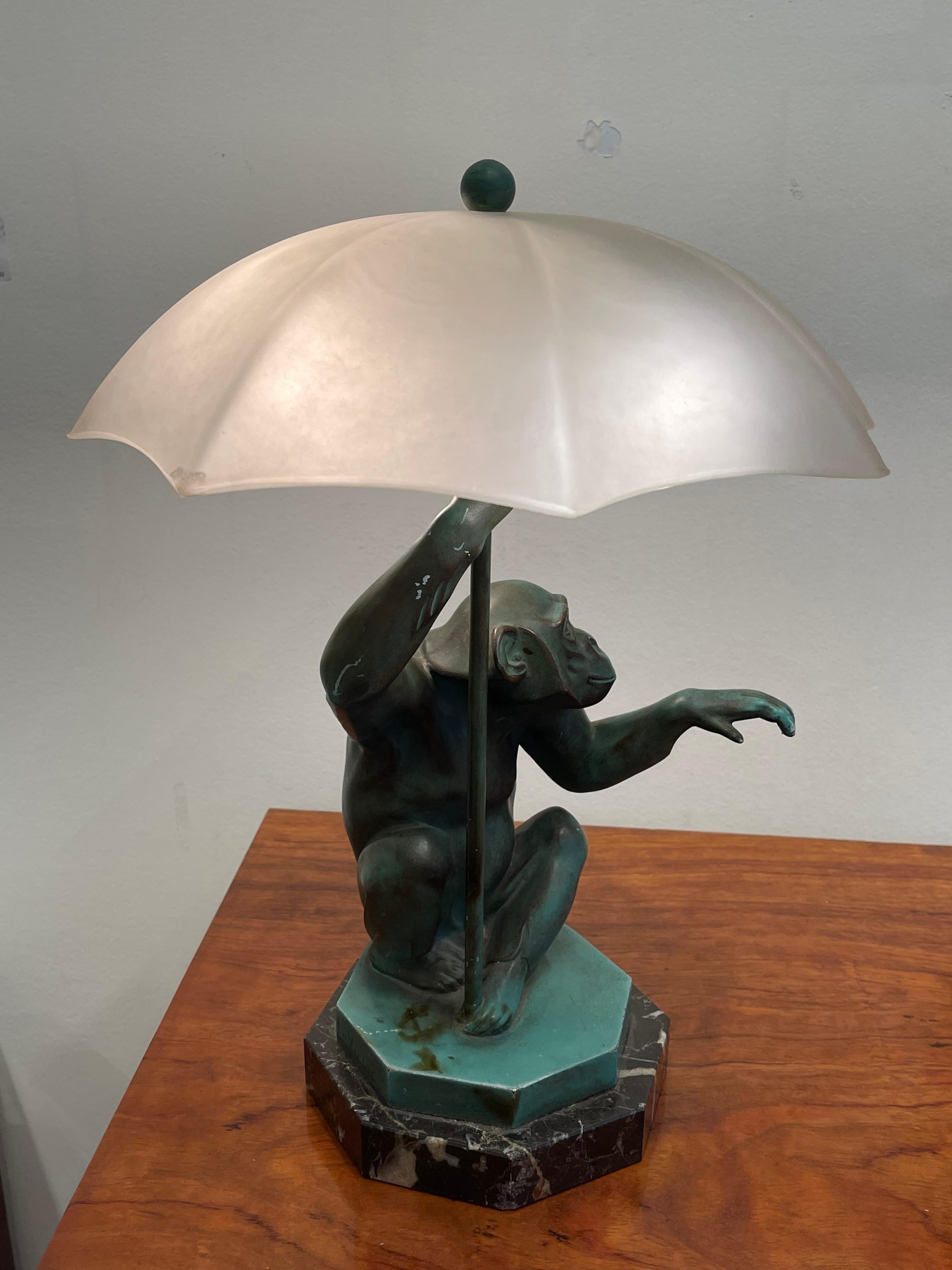 Exceptional Sculpture/Lamp of a Monkey with an Umbrella by Le Verrier, Art Deco For Sale 8