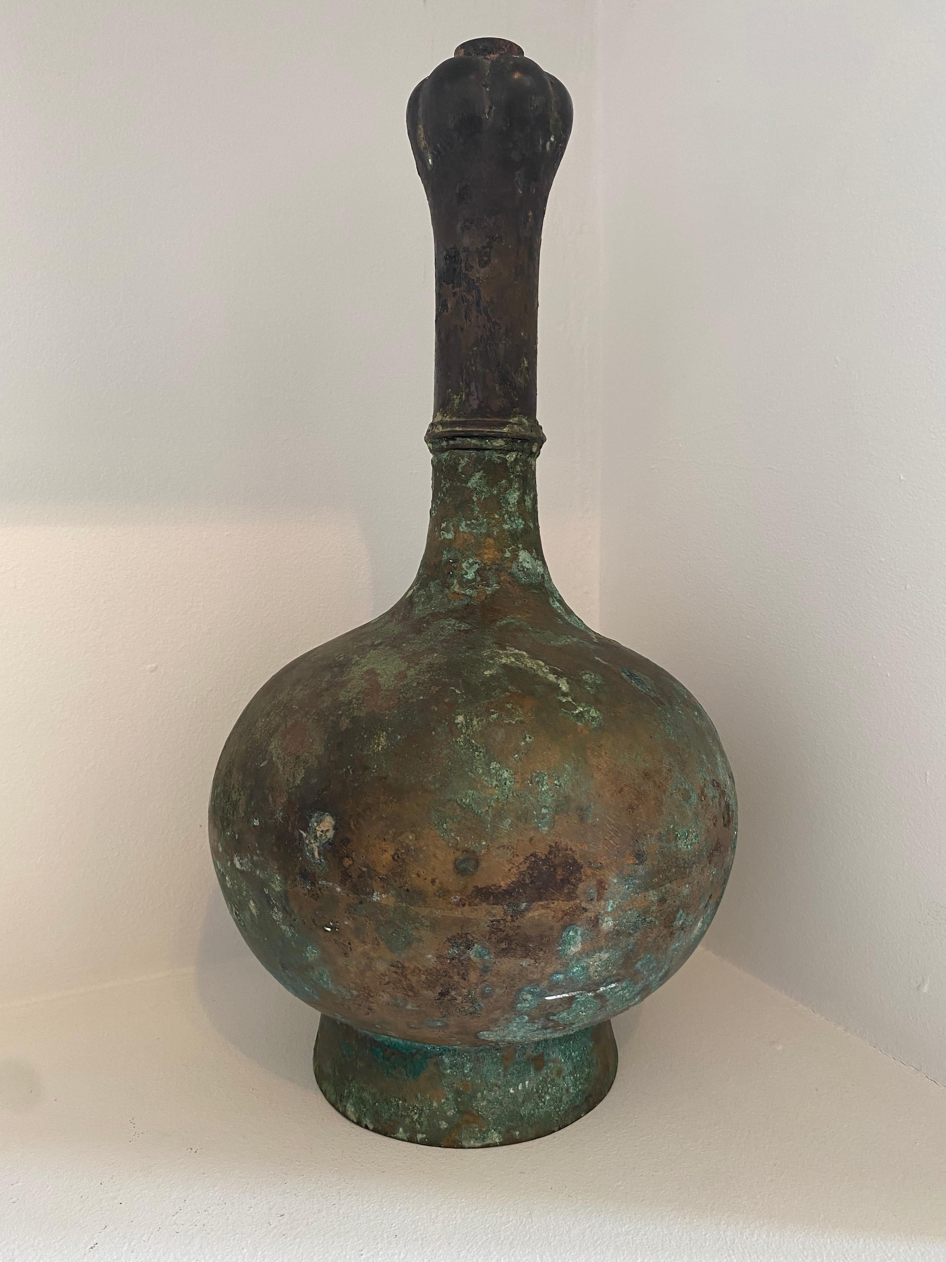 Außergewöhnliches antikes 3er-Set  Orientalische chinesische Han-Vasen aus Bronze im Angebot 6