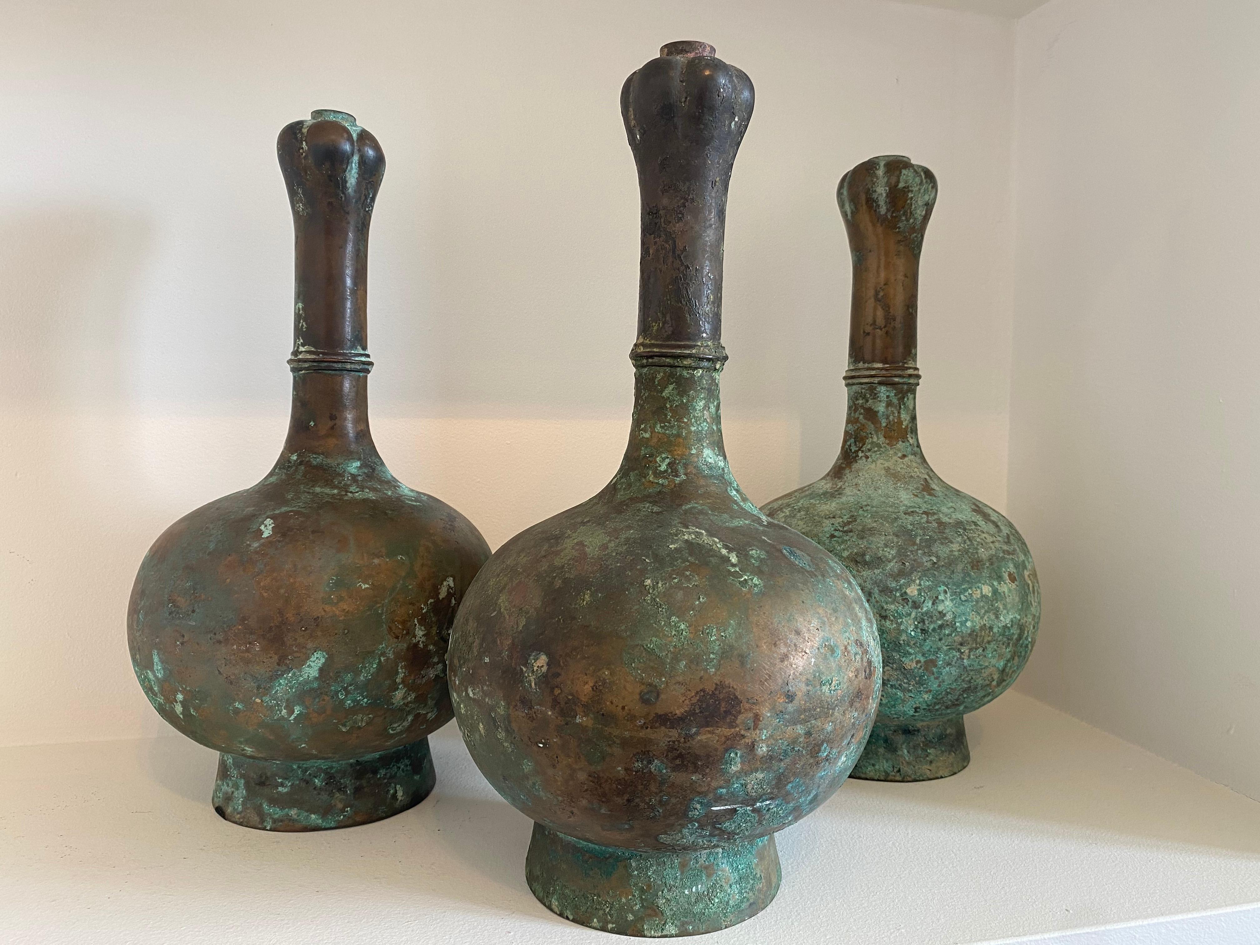 Exceptional Antique Set of 3  Oriental Chinese Bronze Han Vases For Sale 8